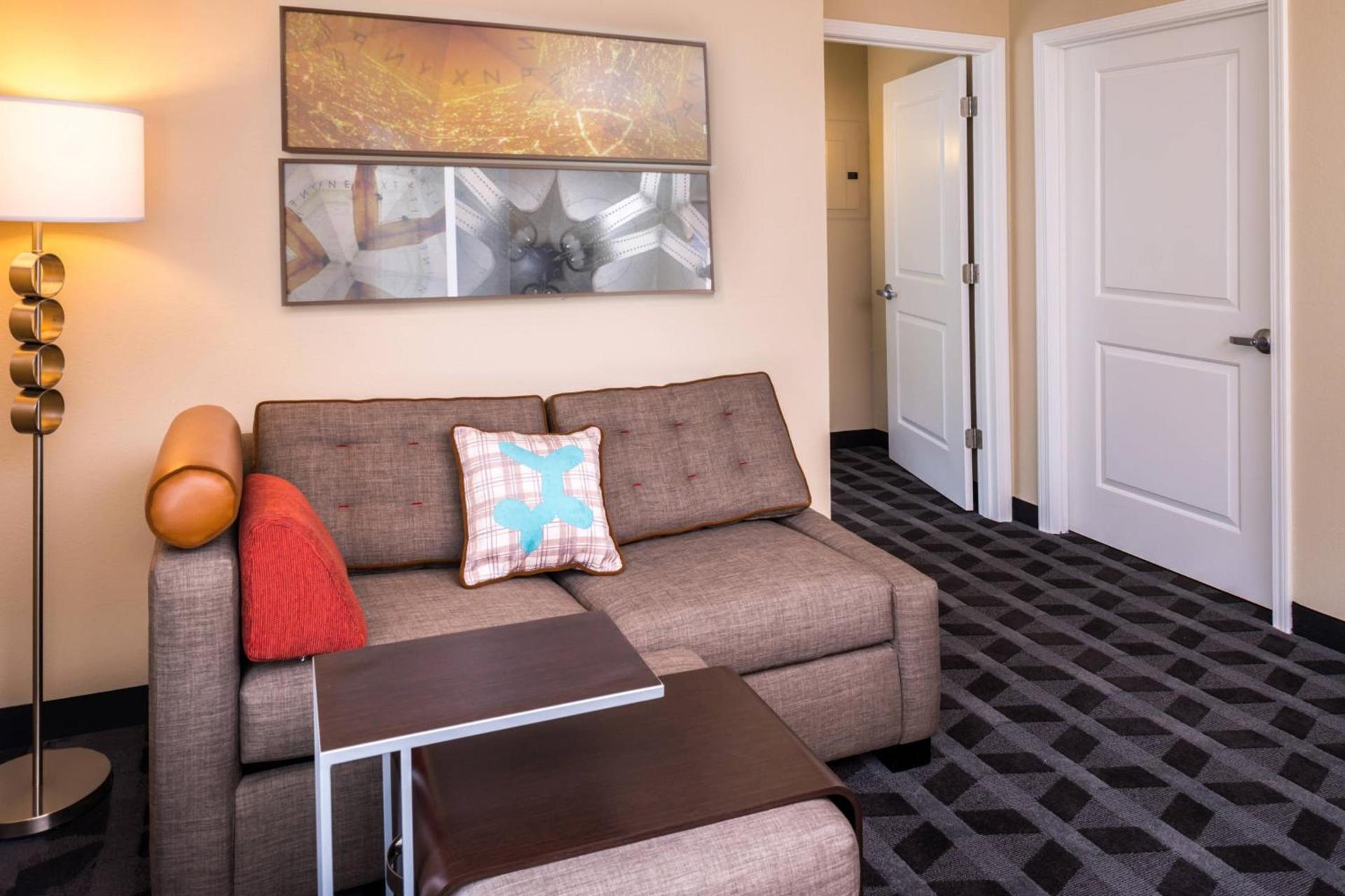 TownePlace Suites Huntington photo 11