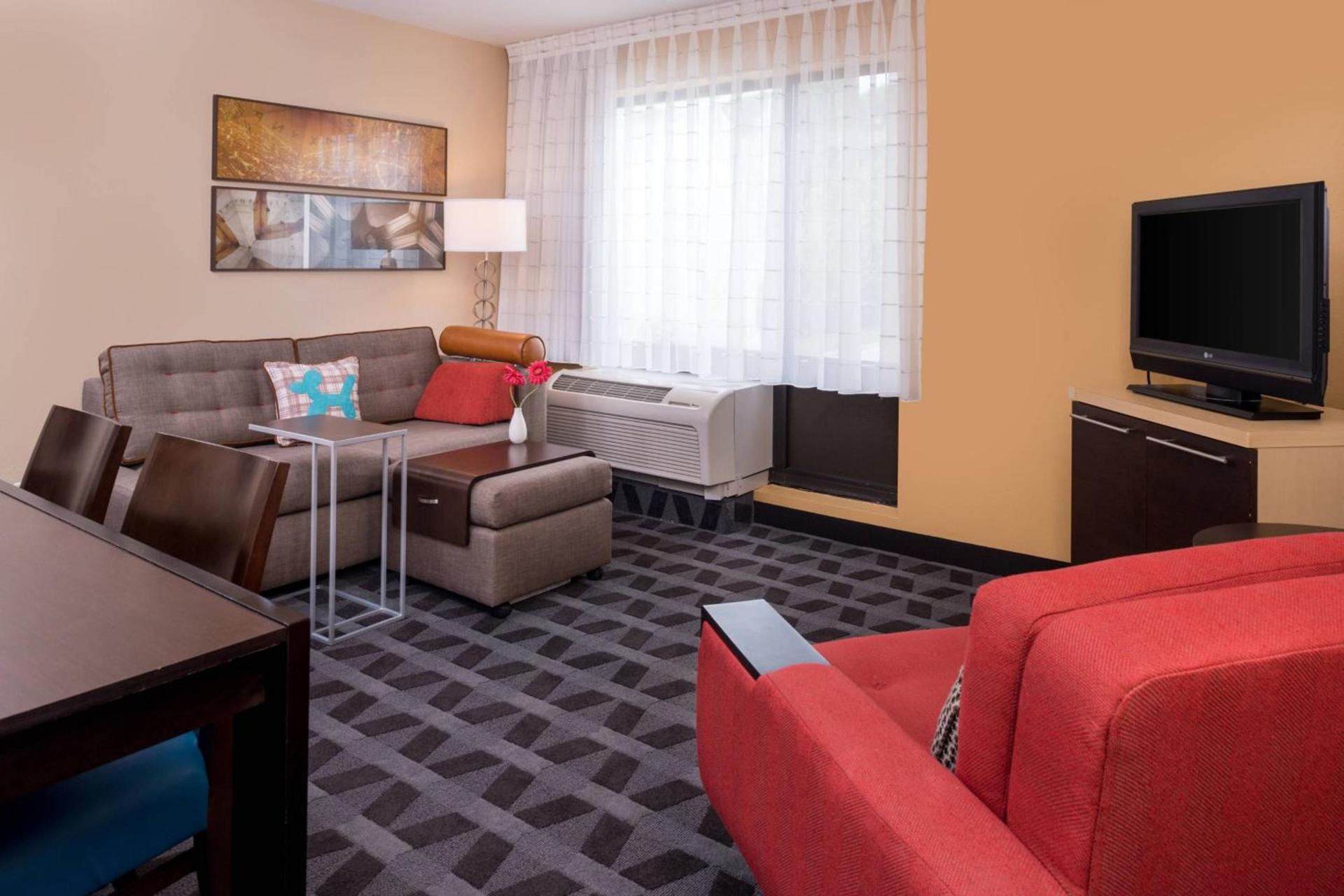 TownePlace Suites Huntington photo 15