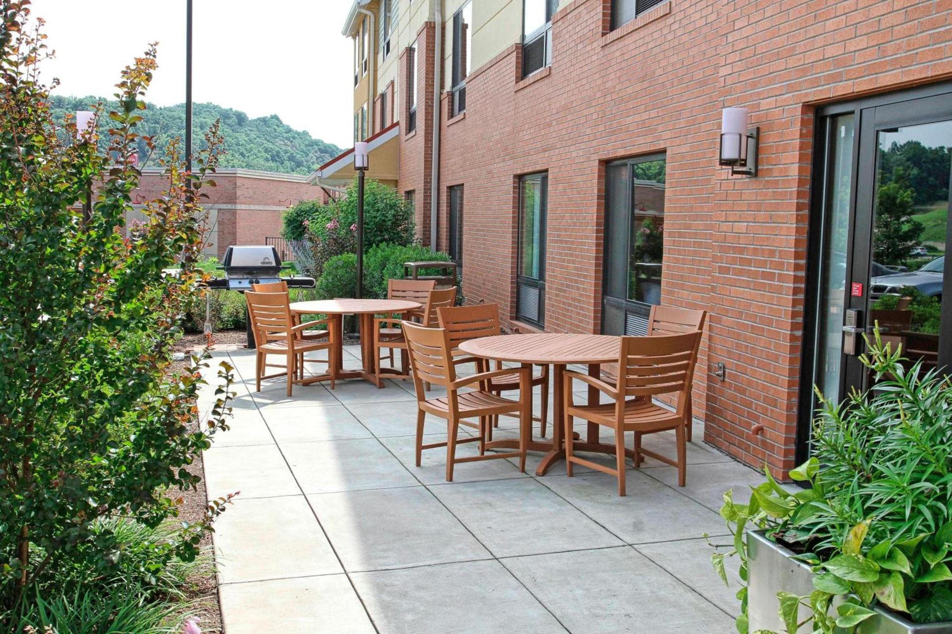 TownePlace Suites Huntington photo 22
