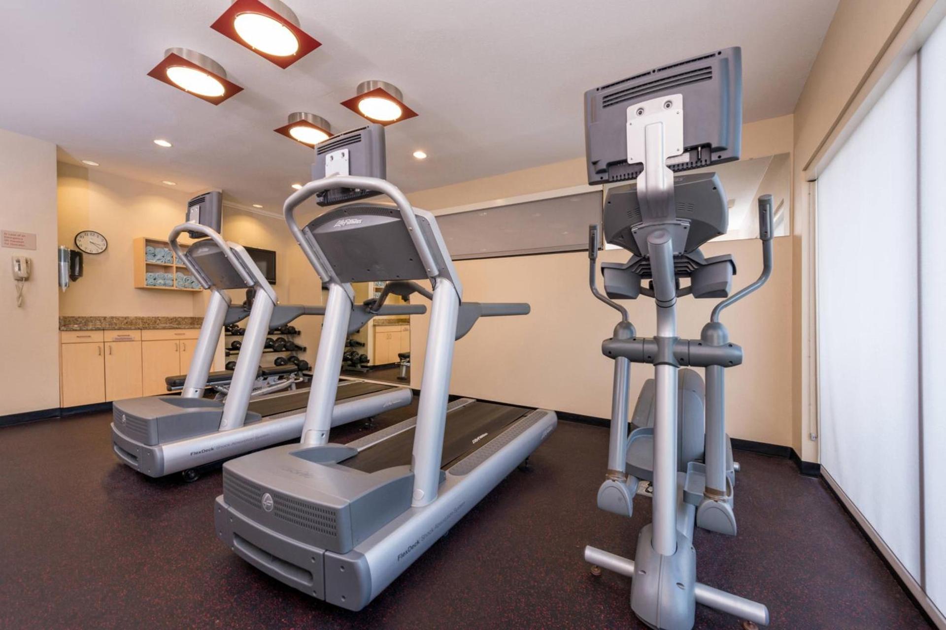 TownePlace Suites Huntington photo 29
