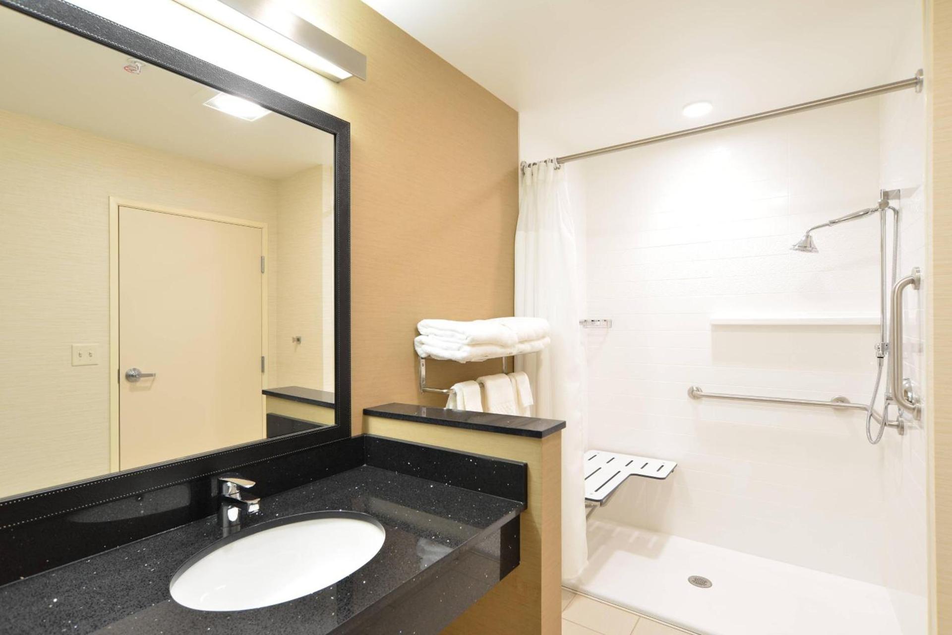 Fairfield Inn & Suites by Marriott Eau Claire/Chippewa Falls photo 17