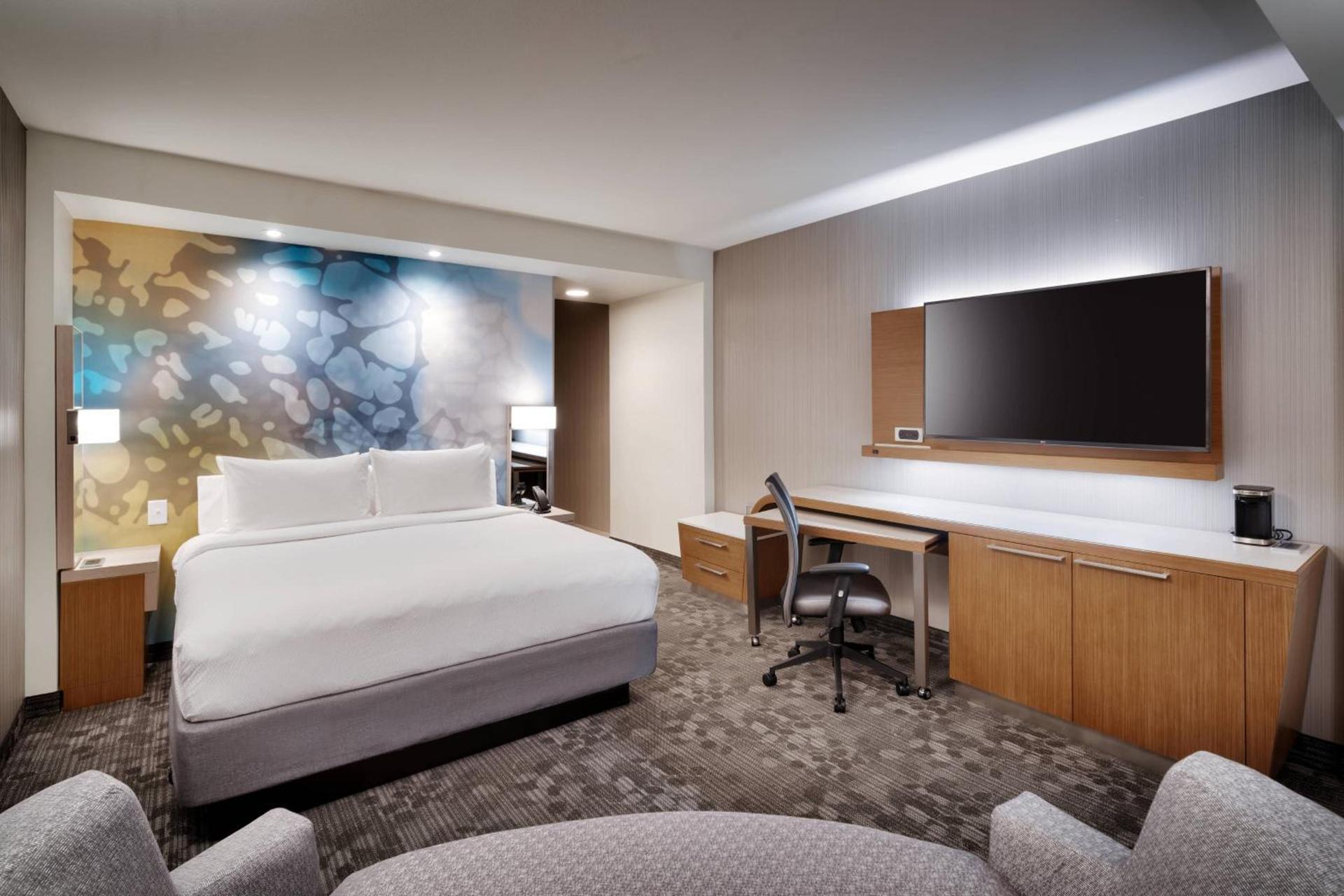 Courtyard by Marriott Atlanta Duluth Downtown photo 11