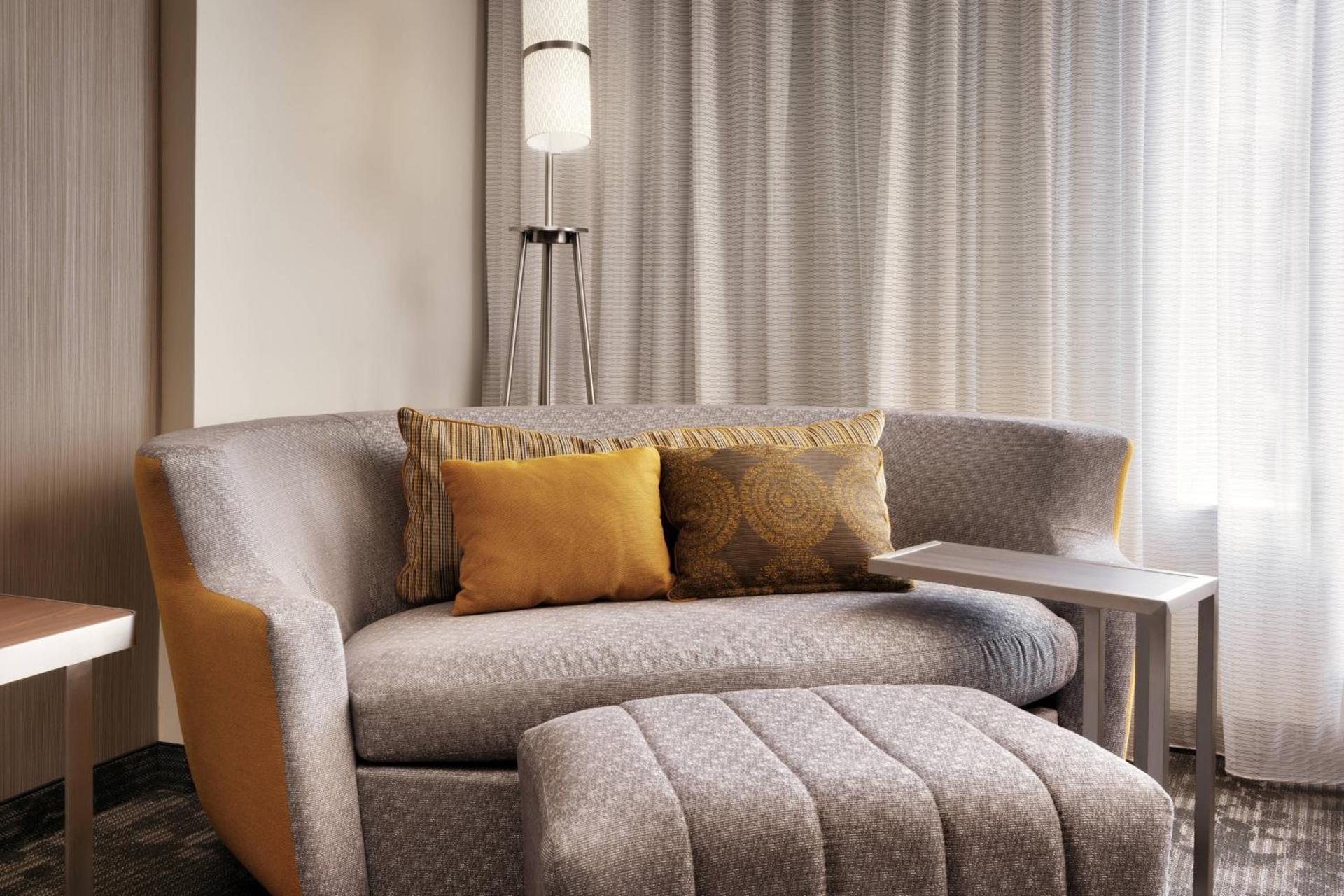 Courtyard by Marriott Atlanta Duluth Downtown photo 13