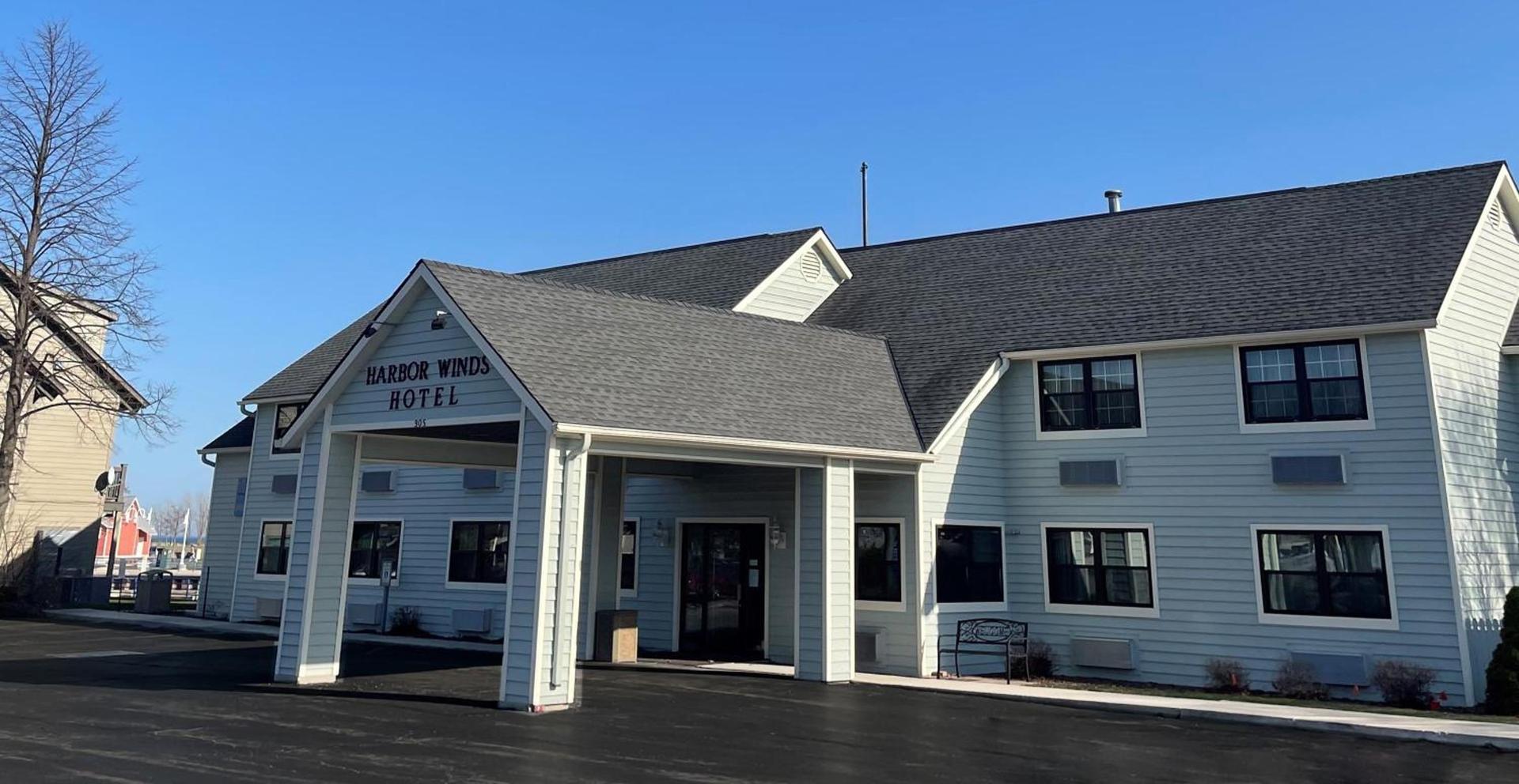 Harbor Winds Hotel photo 2
