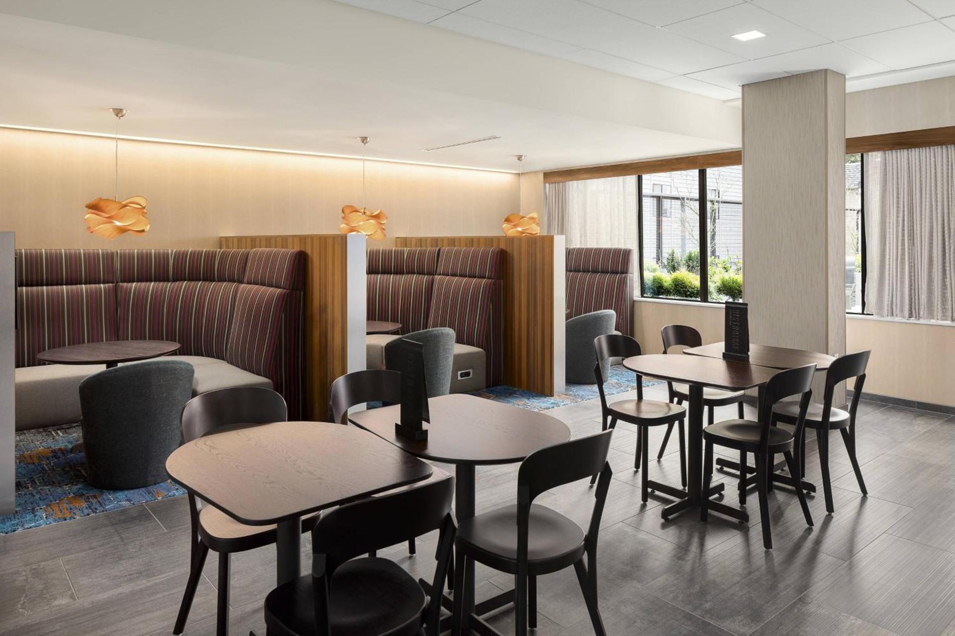 Courtyard by Marriott Seattle Northgate photo 4