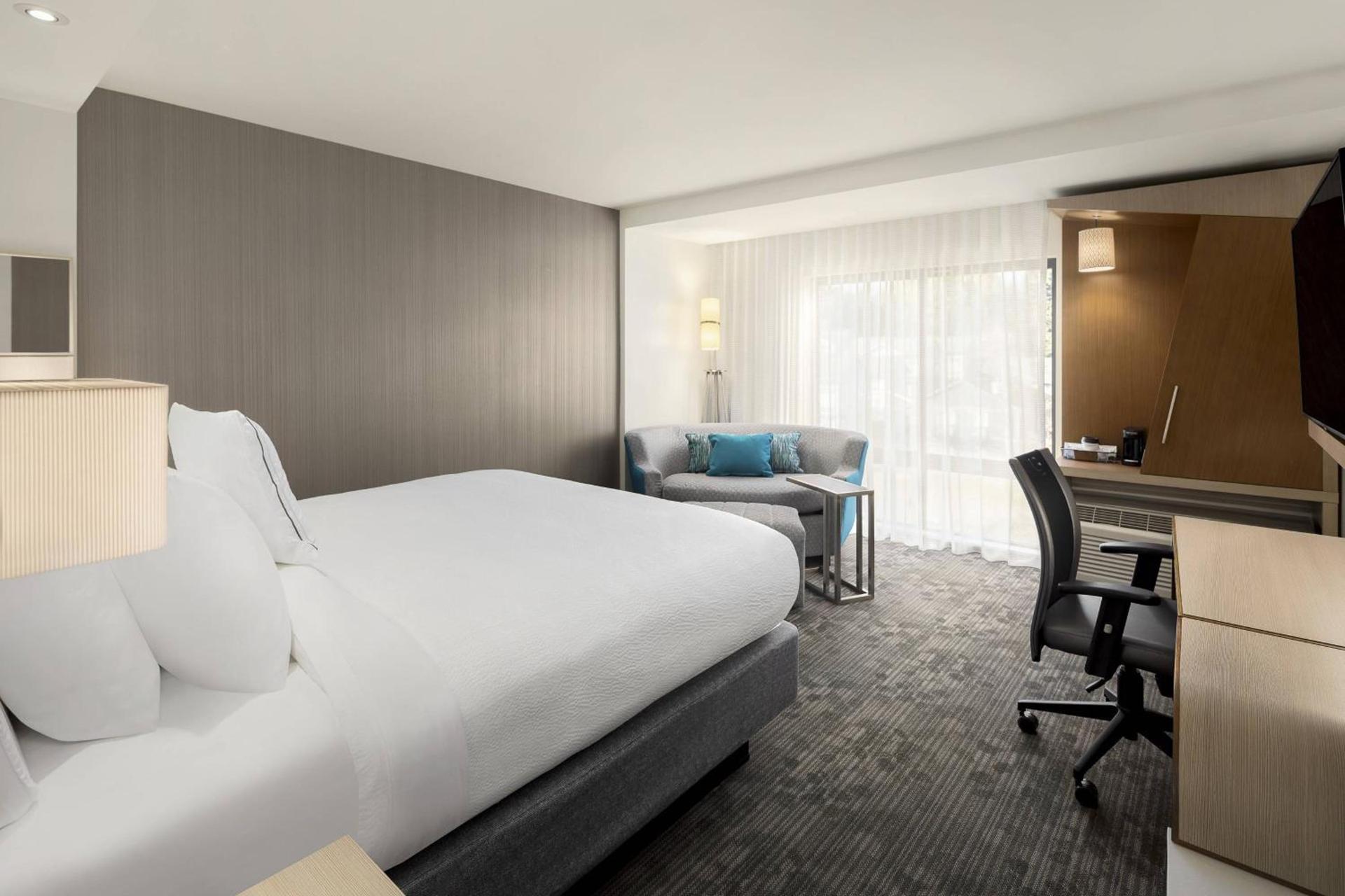 Courtyard by Marriott Seattle Northgate photo 9
