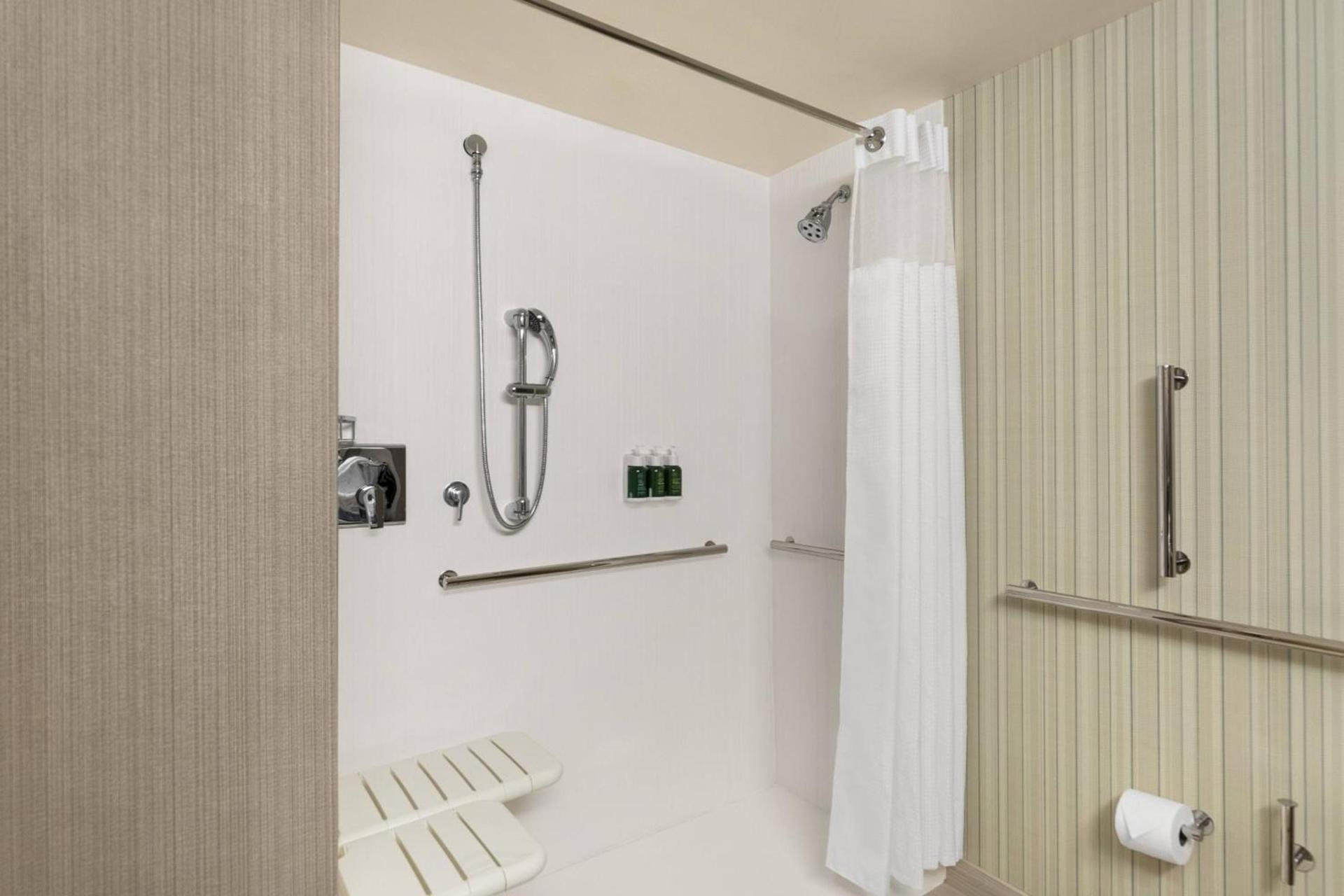 Courtyard by Marriott Seattle Northgate photo 13