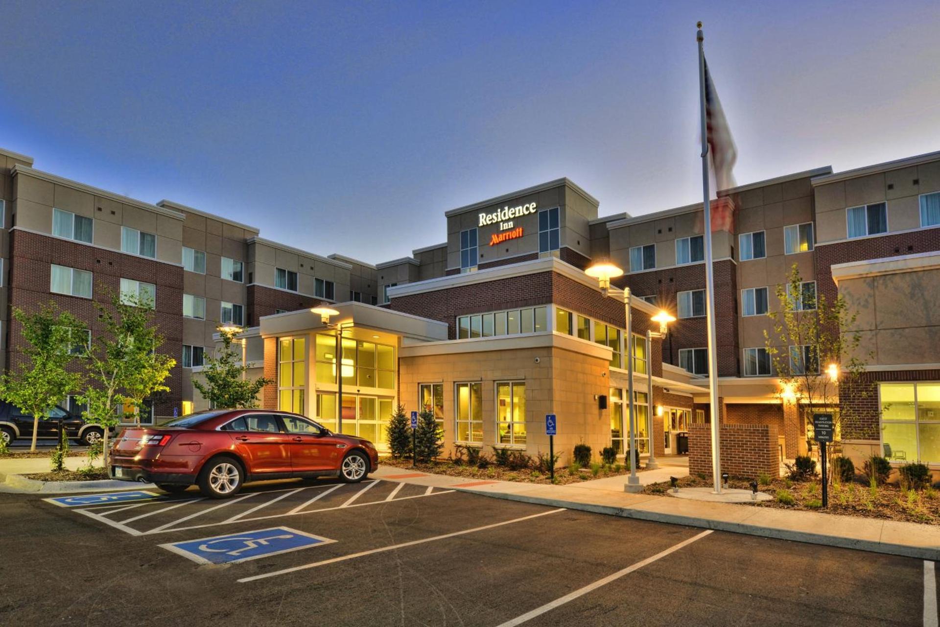 Residence Inn by Marriott Omaha Aksarben Village photo 1