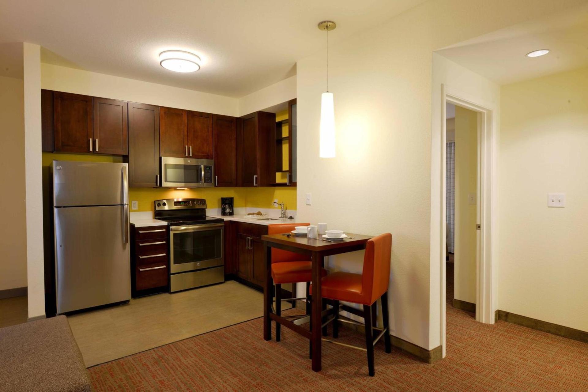 Residence Inn by Marriott Omaha Aksarben Village photo 14