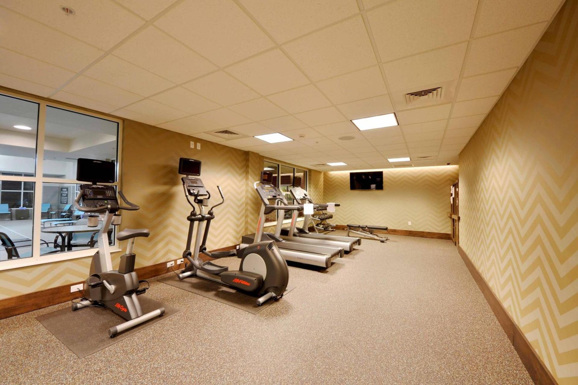 Residence Inn by Marriott Omaha Aksarben Village photo 33