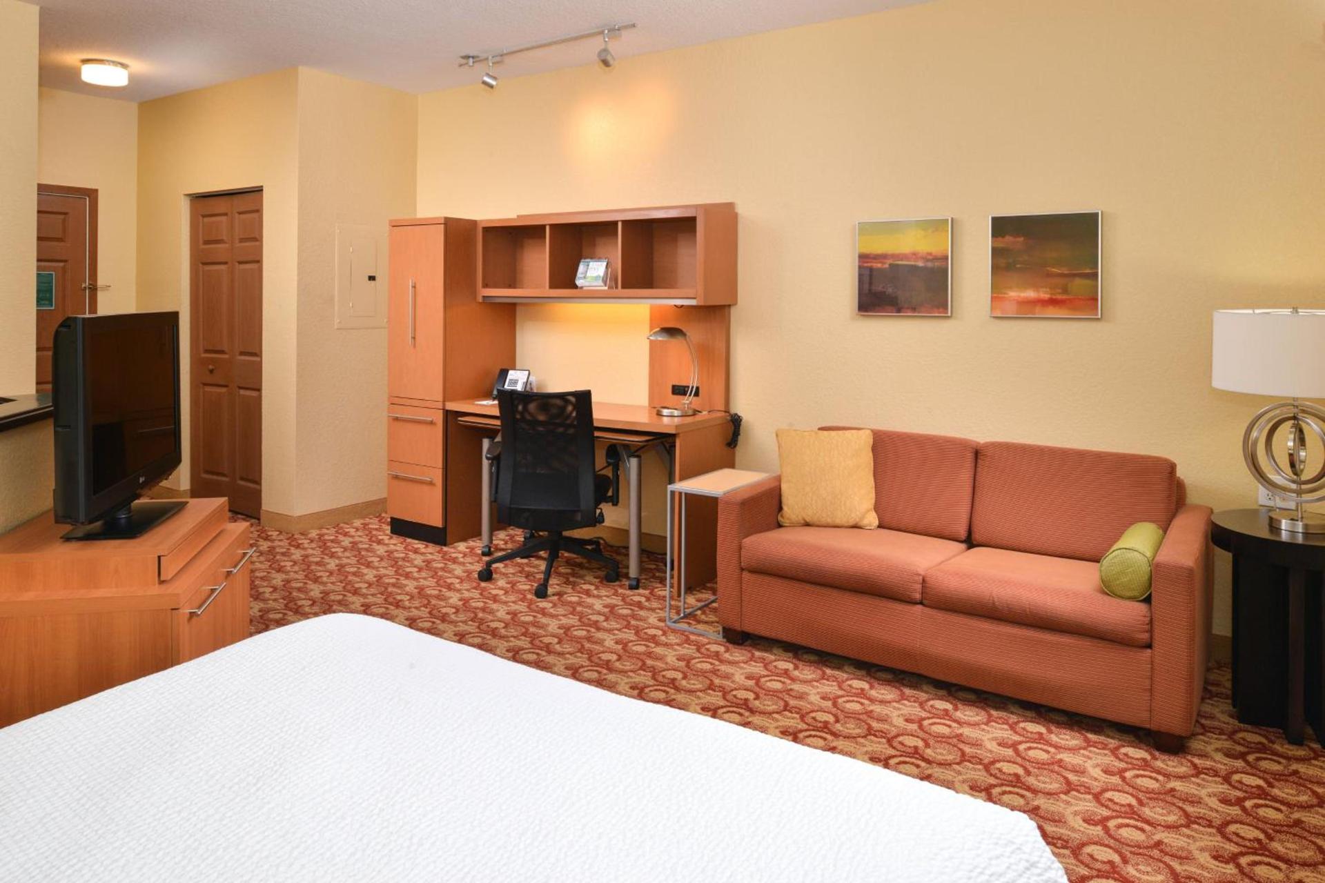 TownePlace Suites Miami West Doral Area photo 8