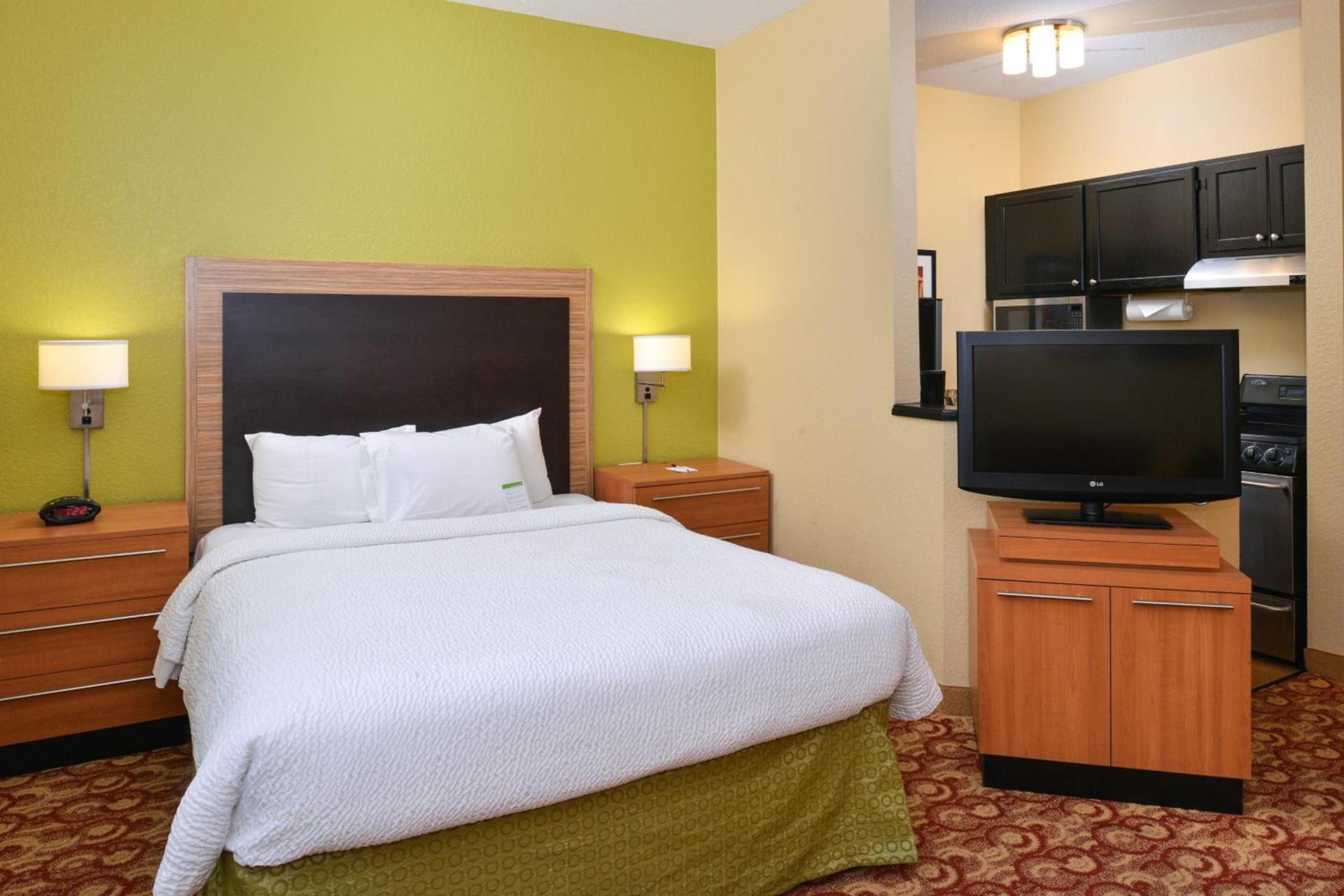 TownePlace Suites Miami West Doral Area photo 9