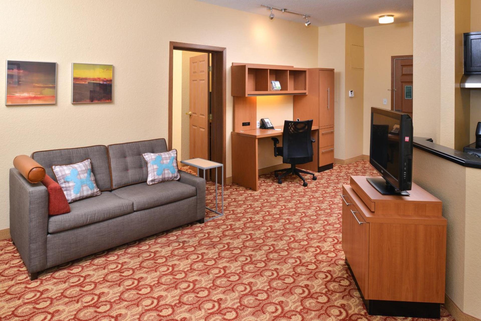 TownePlace Suites Miami West Doral Area photo 11