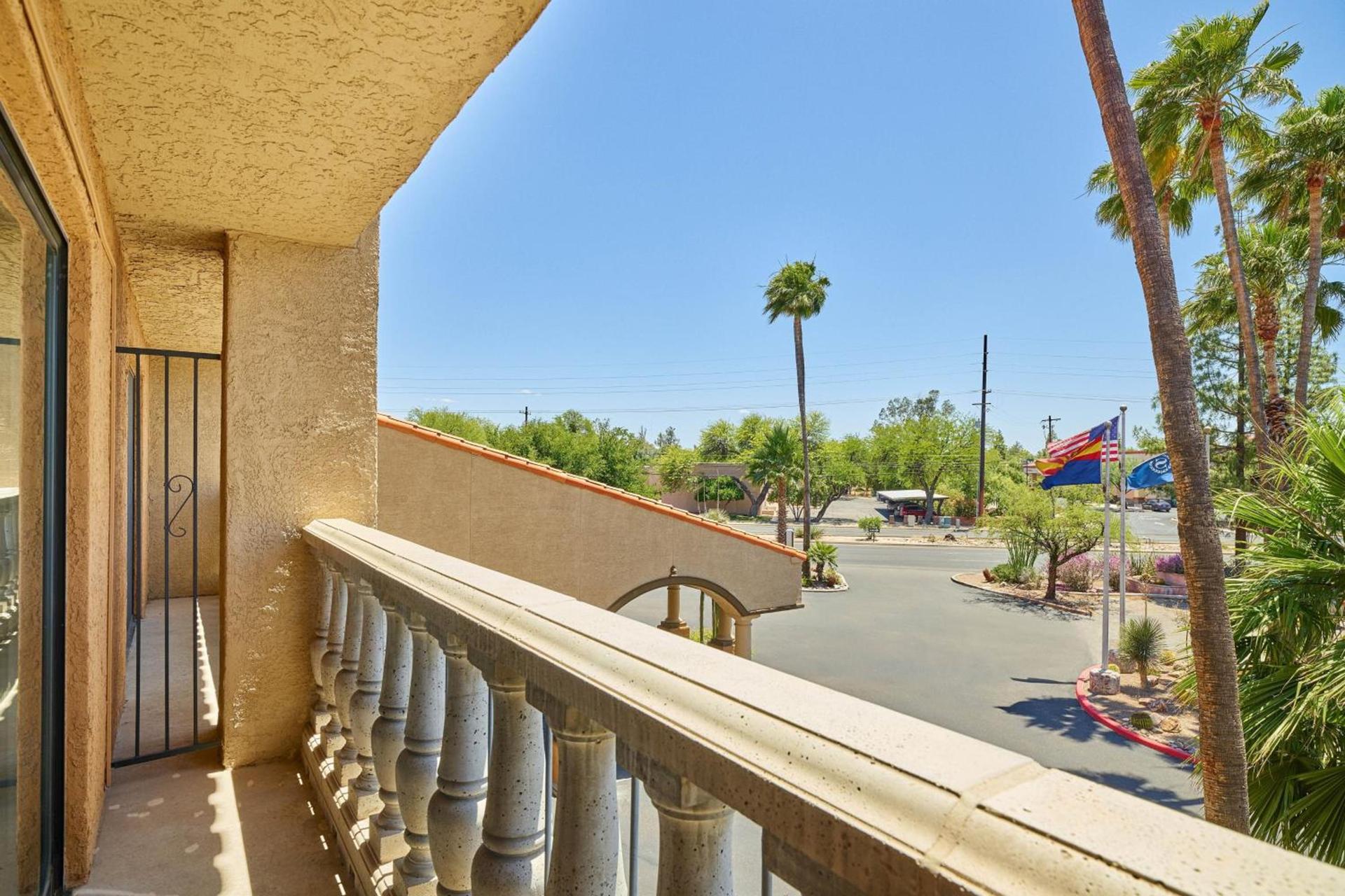 Sheraton Tucson Hotel & Suites photo 36