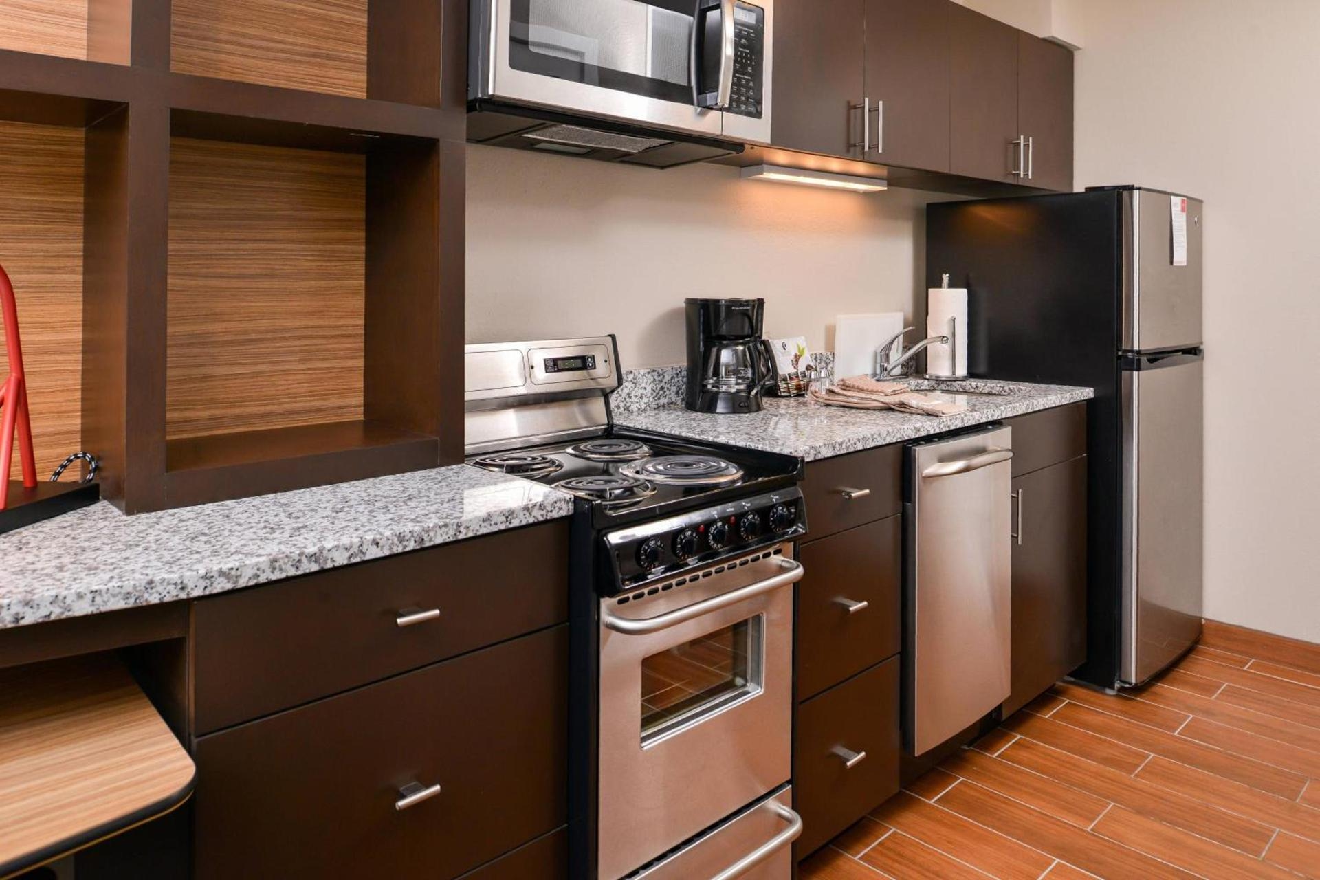 TownePlace Suites by Marriott Charleston-West Ashley photo 9
