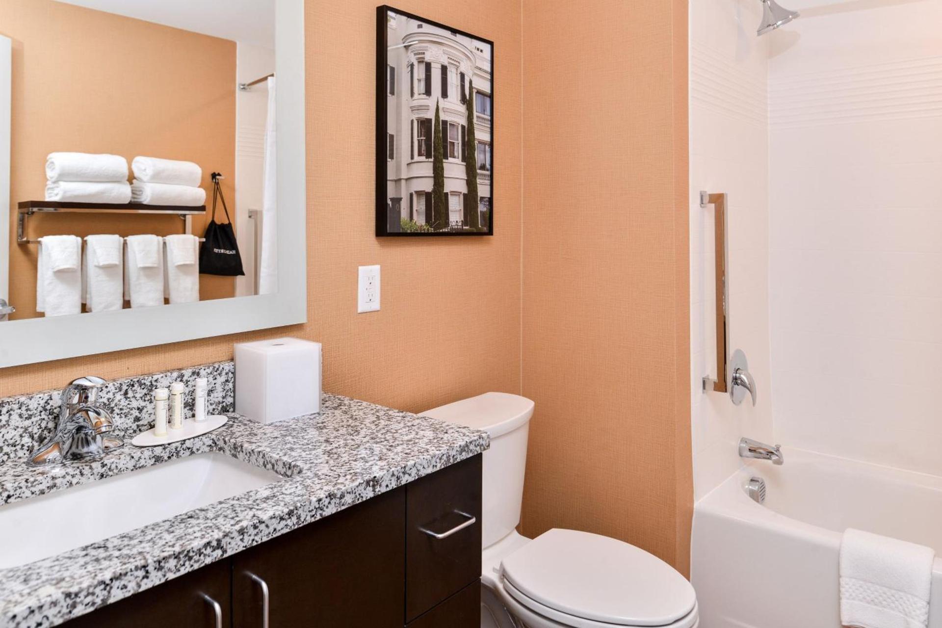 TownePlace Suites by Marriott Charleston-West Ashley photo 11