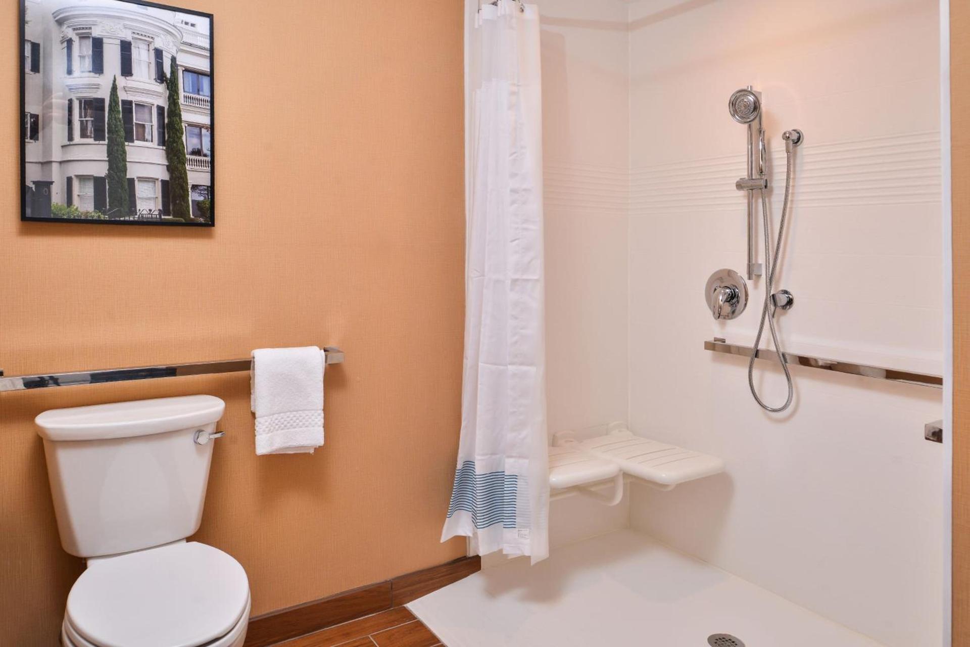 TownePlace Suites by Marriott Charleston-West Ashley photo 14