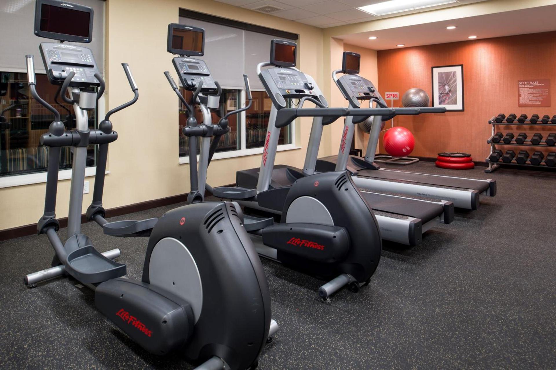 TownePlace Suites by Marriott Charleston-West Ashley photo 25