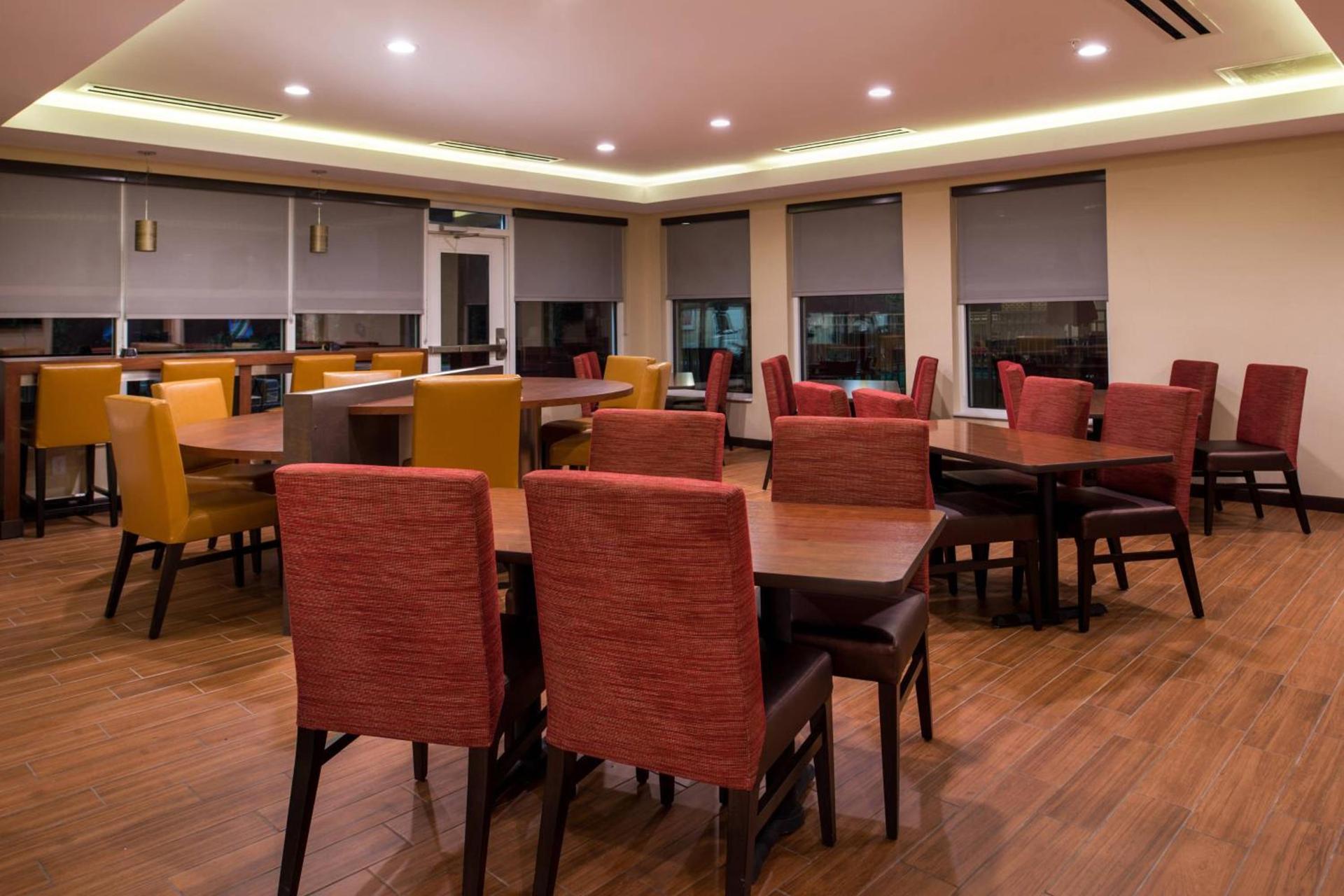 TownePlace Suites by Marriott Charleston-West Ashley photo 19