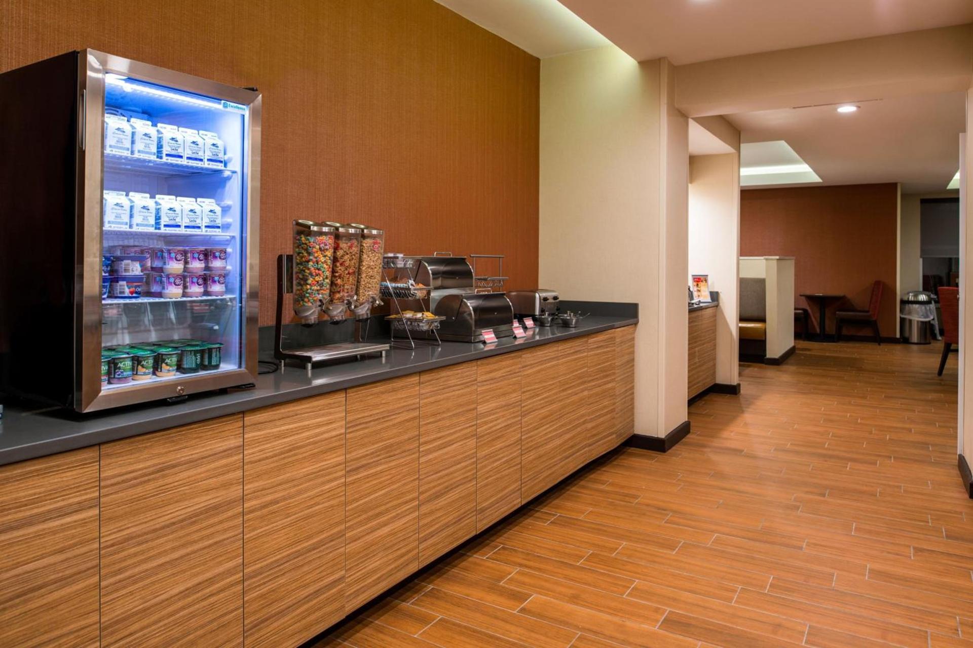 TownePlace Suites by Marriott Charleston-West Ashley photo 20
