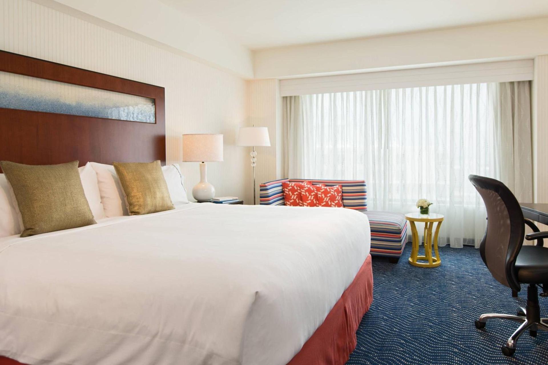 Renaissance Boston Seaport District photo 10