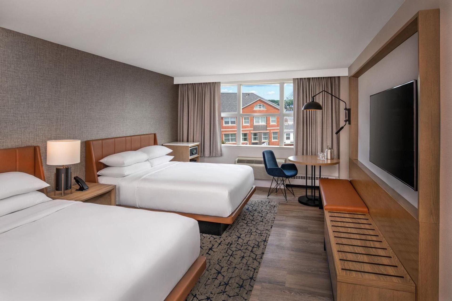 Sheraton Portsmouth Harborside Hotel photo 6