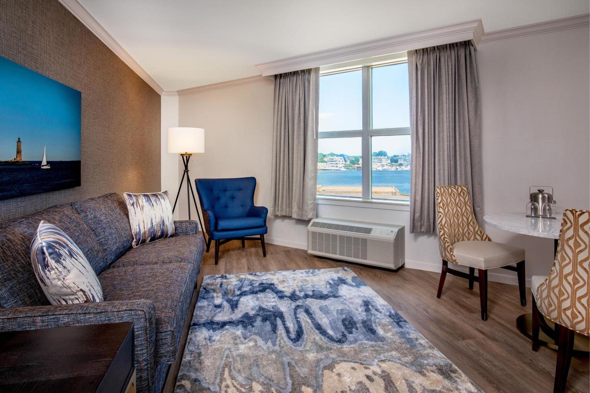 Sheraton Portsmouth Harborside Hotel photo 20