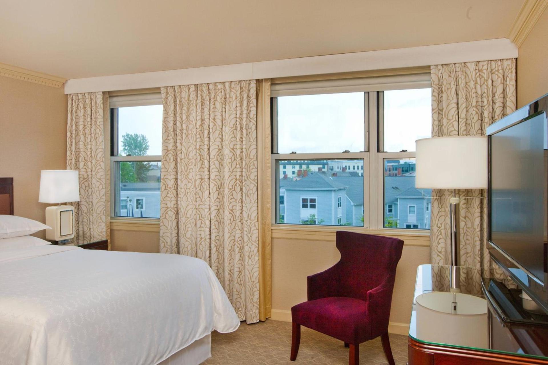 Sheraton Portsmouth Harborside Hotel photo 25
