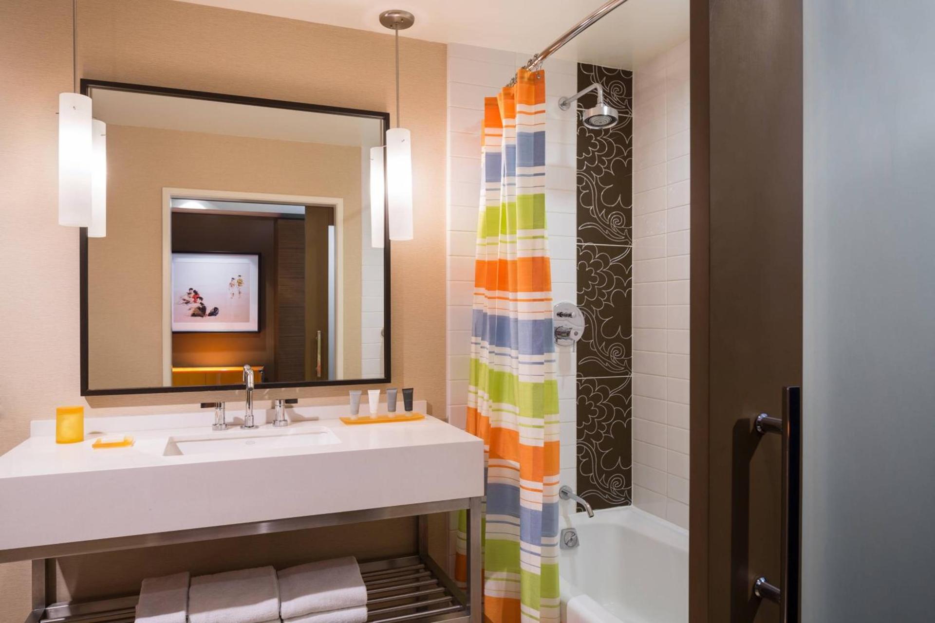 JW Marriott Los Angeles L.A. LIVE photo 9