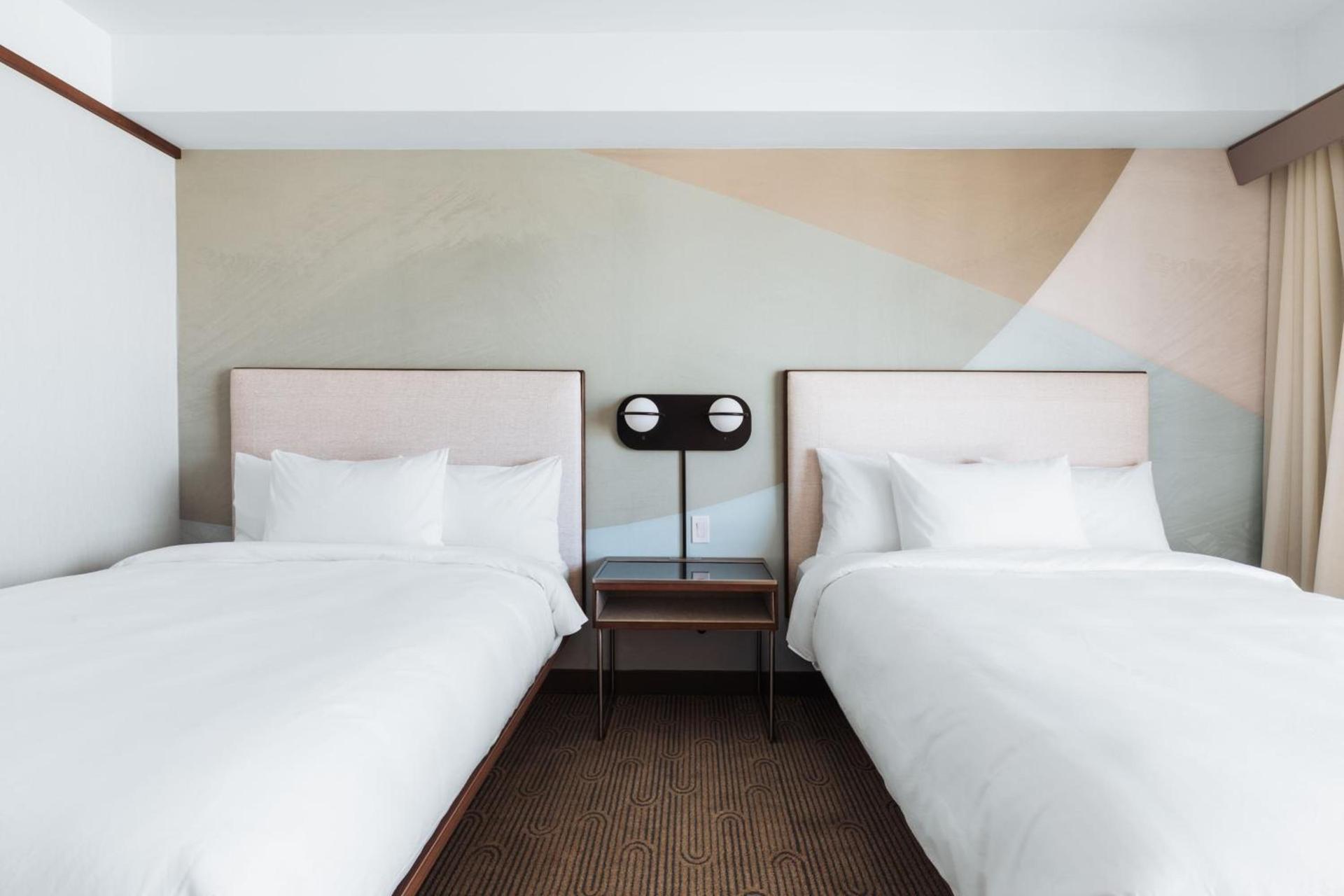 Courtyard by Marriott Santa Barbara Downtown photo 11