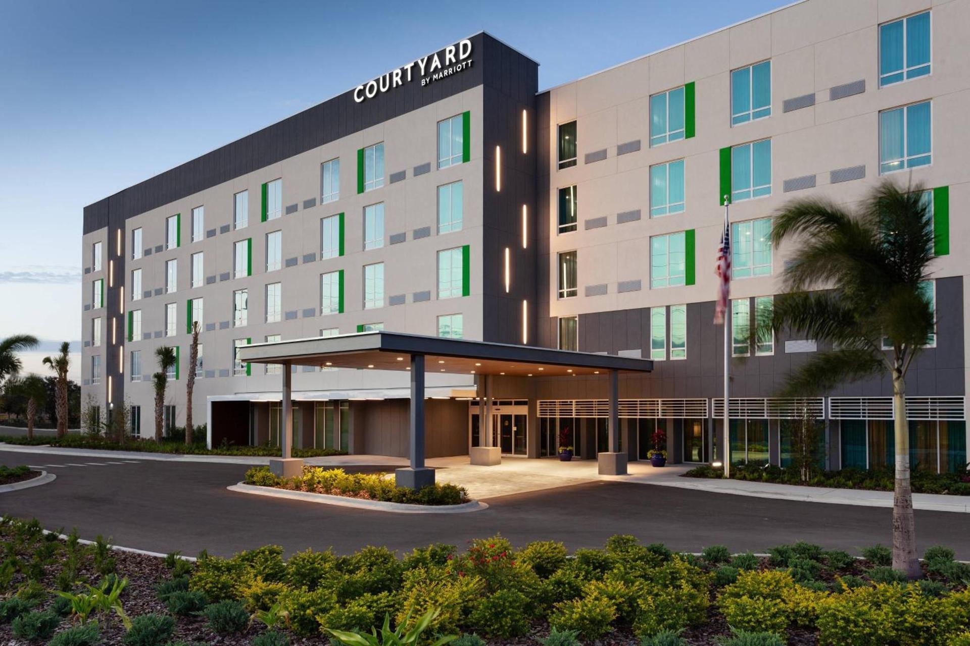 Courtyard by Marriott Winter Haven — hotel in Winter Haven