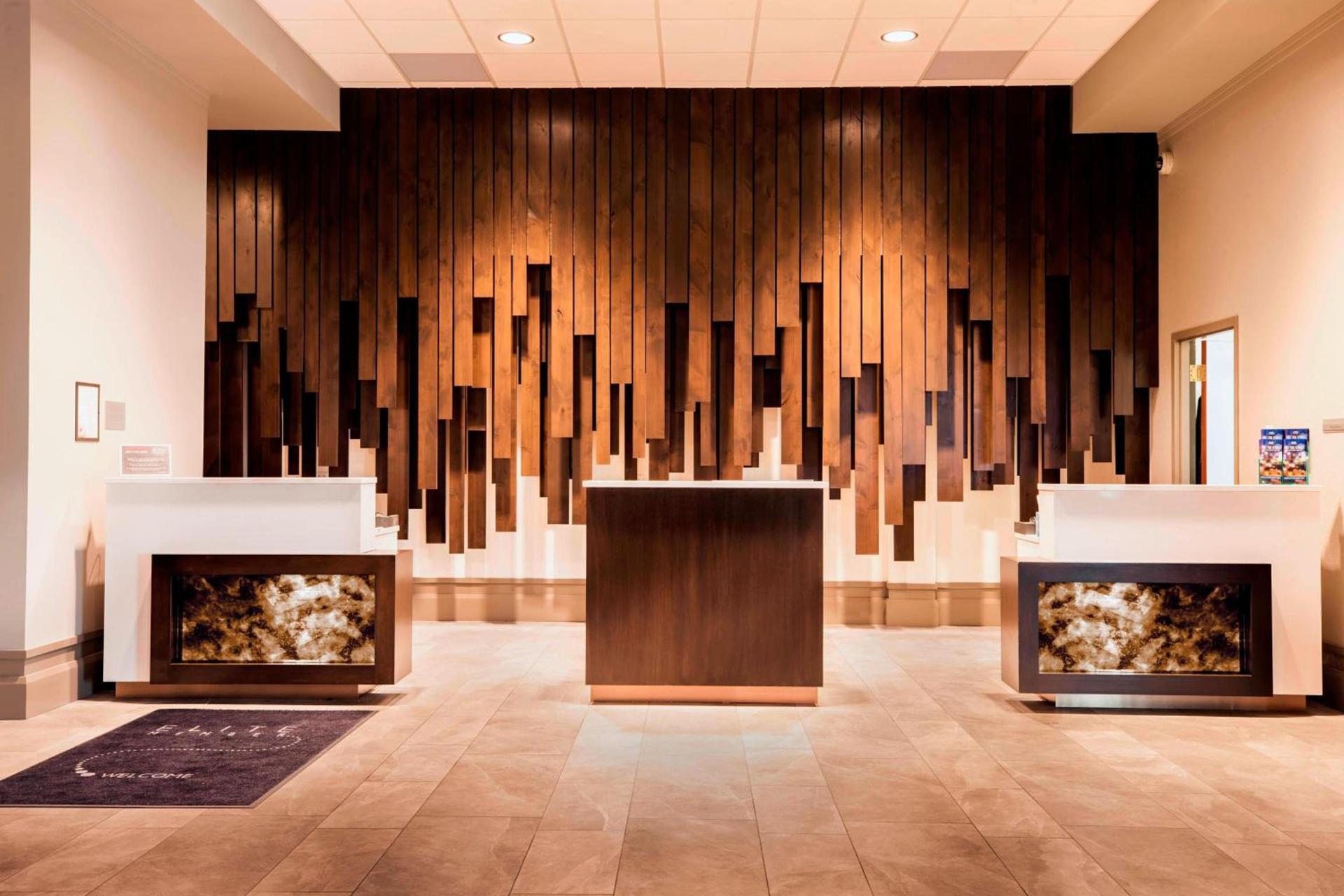Delta Hotels by Marriott Fargo photo 6
