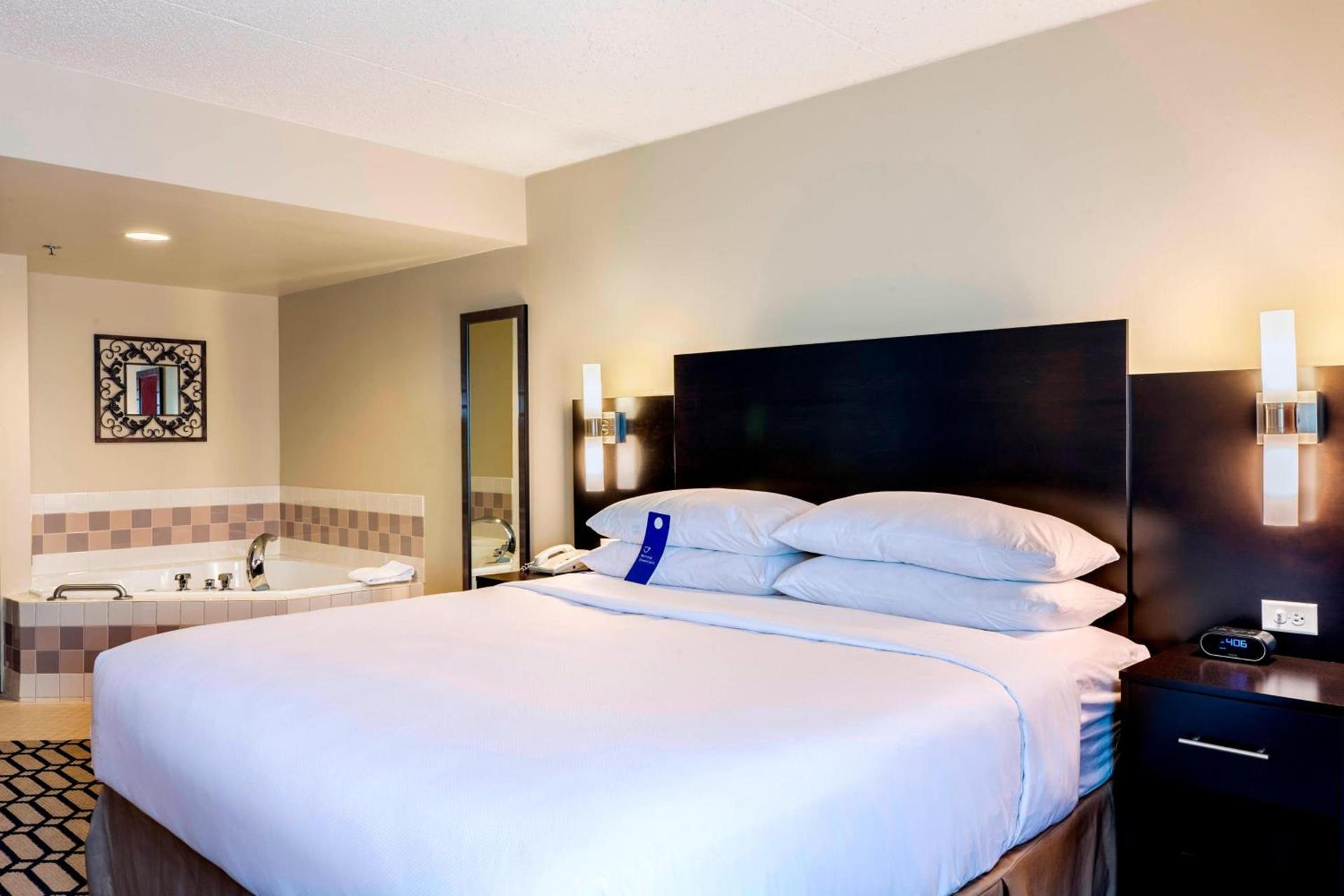 Delta Hotels by Marriott Fargo photo 25
