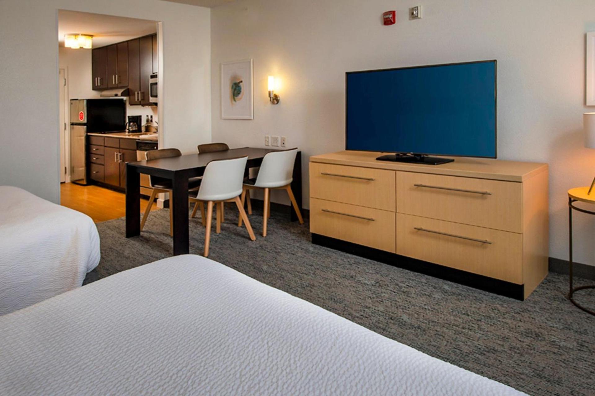 TownePlace Suites by Marriott Frederick photo 20
