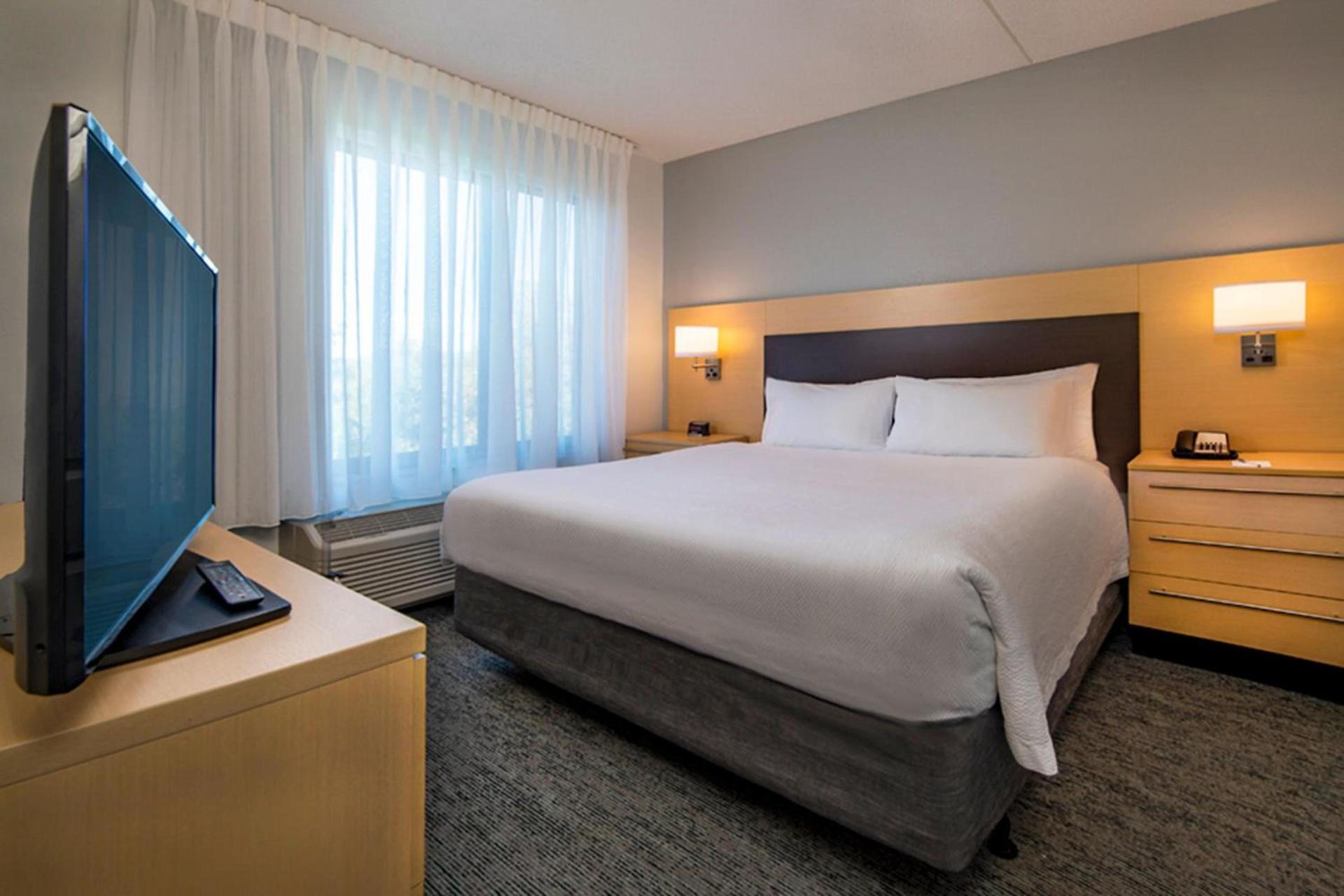 TownePlace Suites by Marriott Frederick photo 26