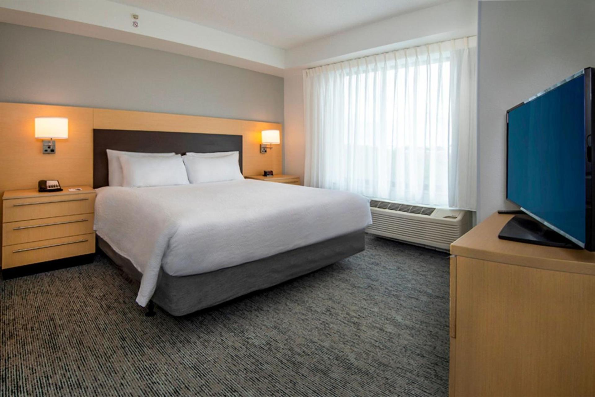 TownePlace Suites by Marriott Frederick photo 27
