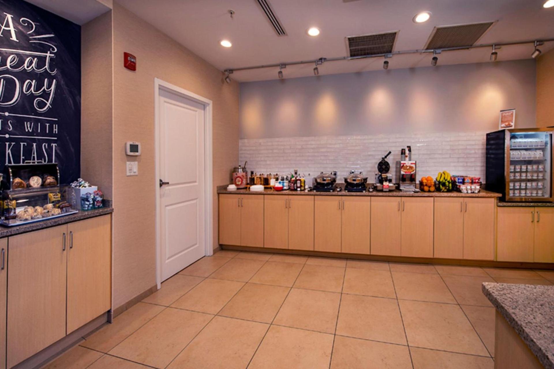TownePlace Suites by Marriott Frederick photo 47