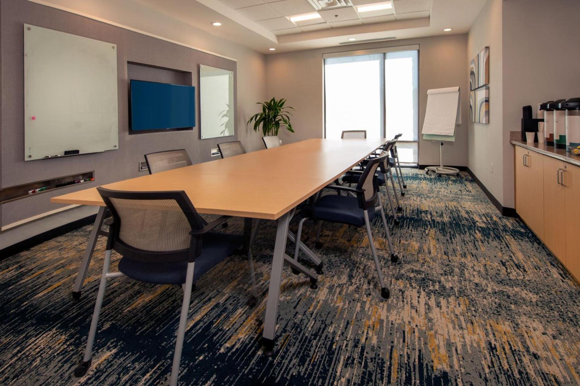 TownePlace Suites by Marriott Frederick photo 51