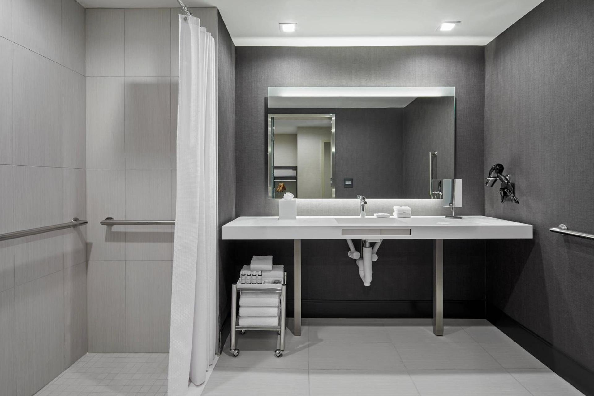 AC Hotel by Marriott Durham Duke University photo 34