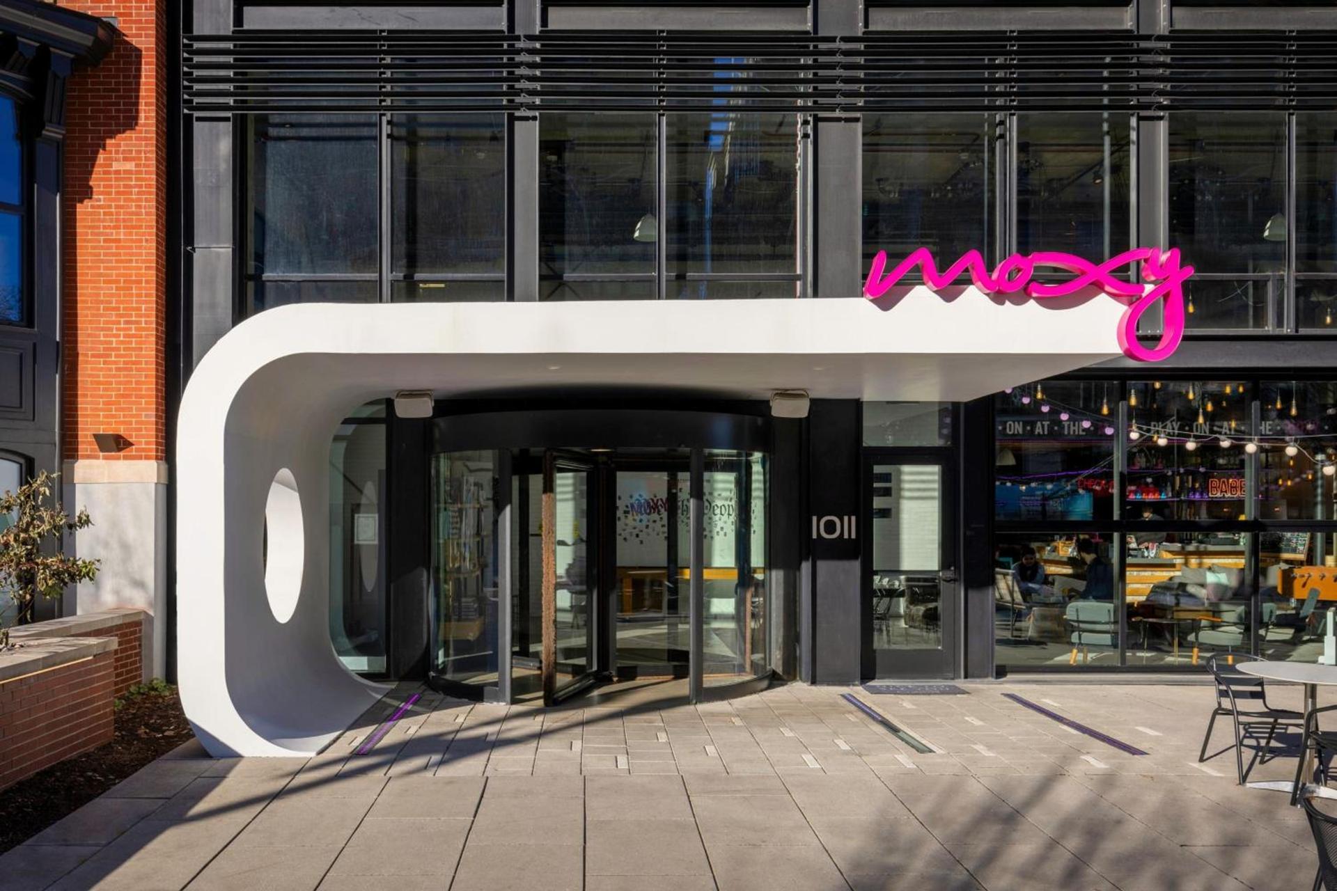 Moxy Washington, DC Downtown photo 10