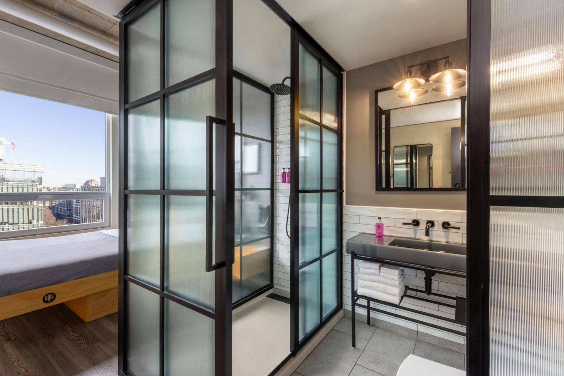 Moxy Washington, DC Downtown photo 45