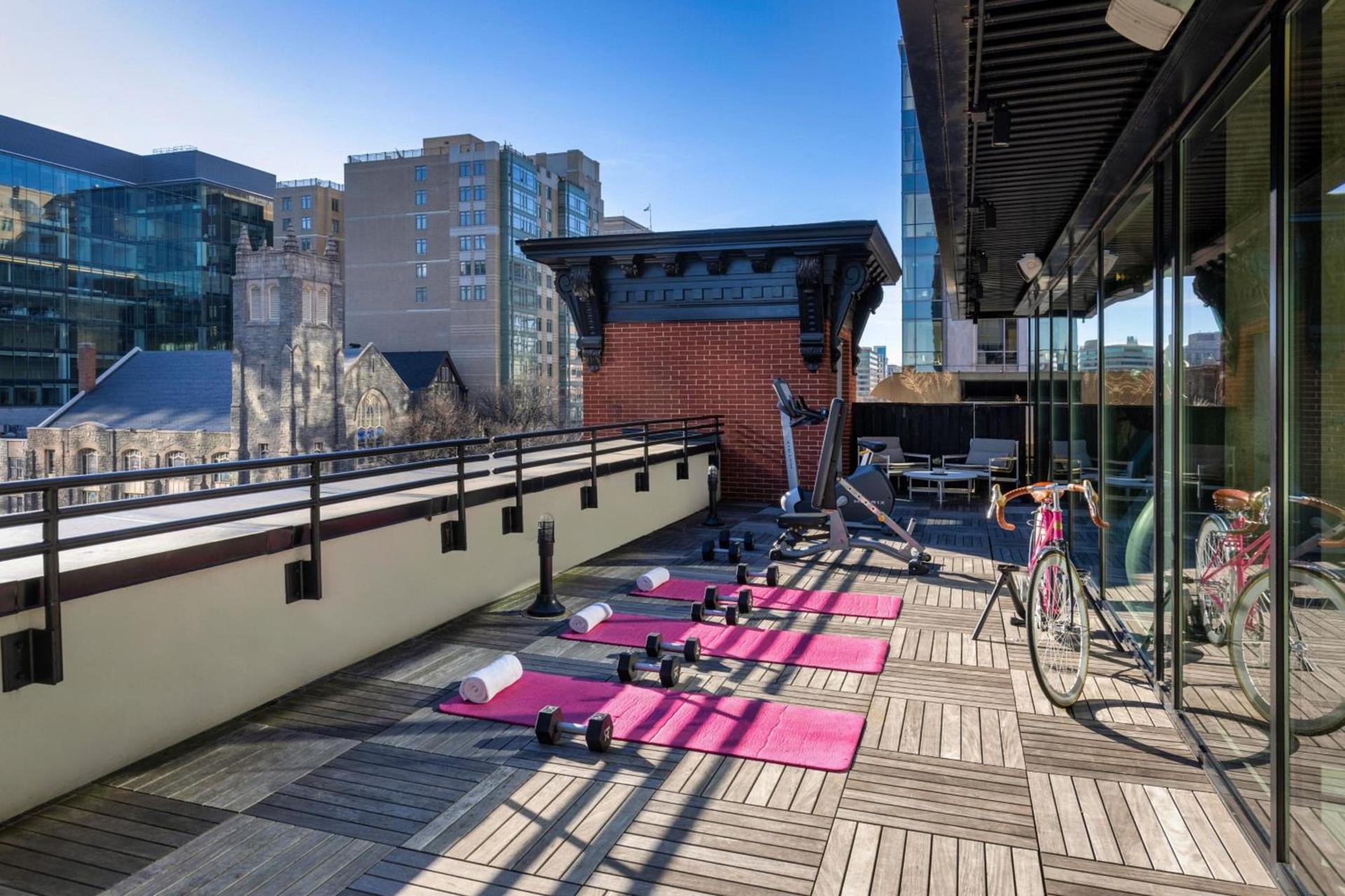Moxy Washington, DC Downtown photo 89