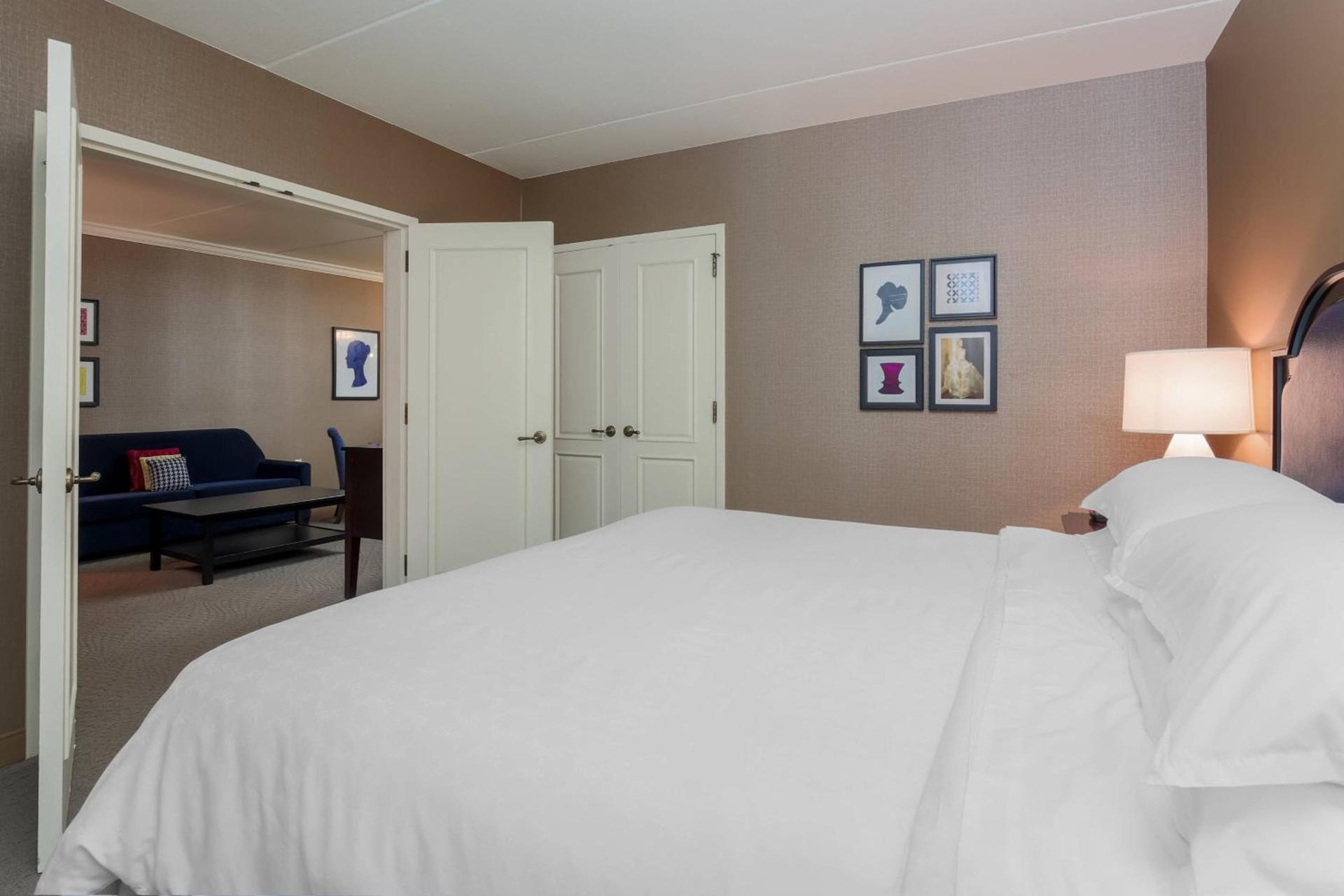 Sheraton Tarrytown Hotel photo 26