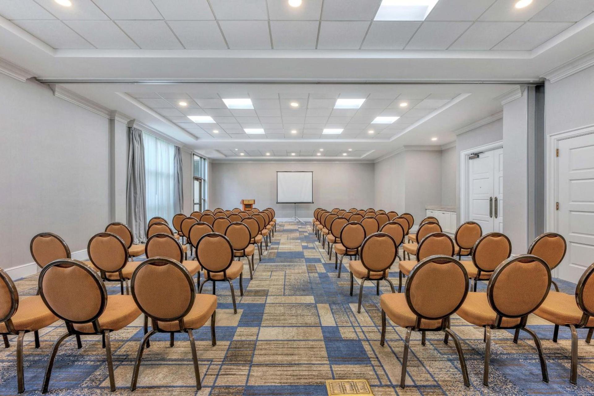 Sheraton Tarrytown Hotel photo 44