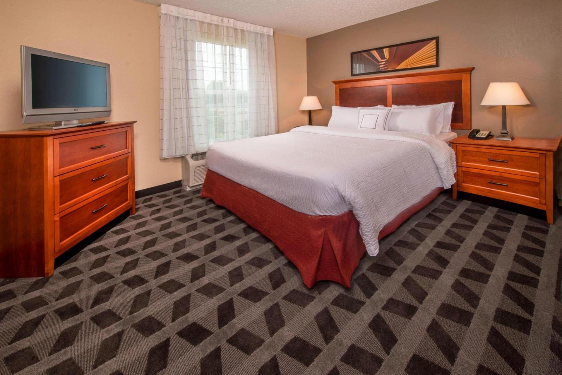 TownePlace Suites by Marriott Clinton at Joint Base Andrews photo 14