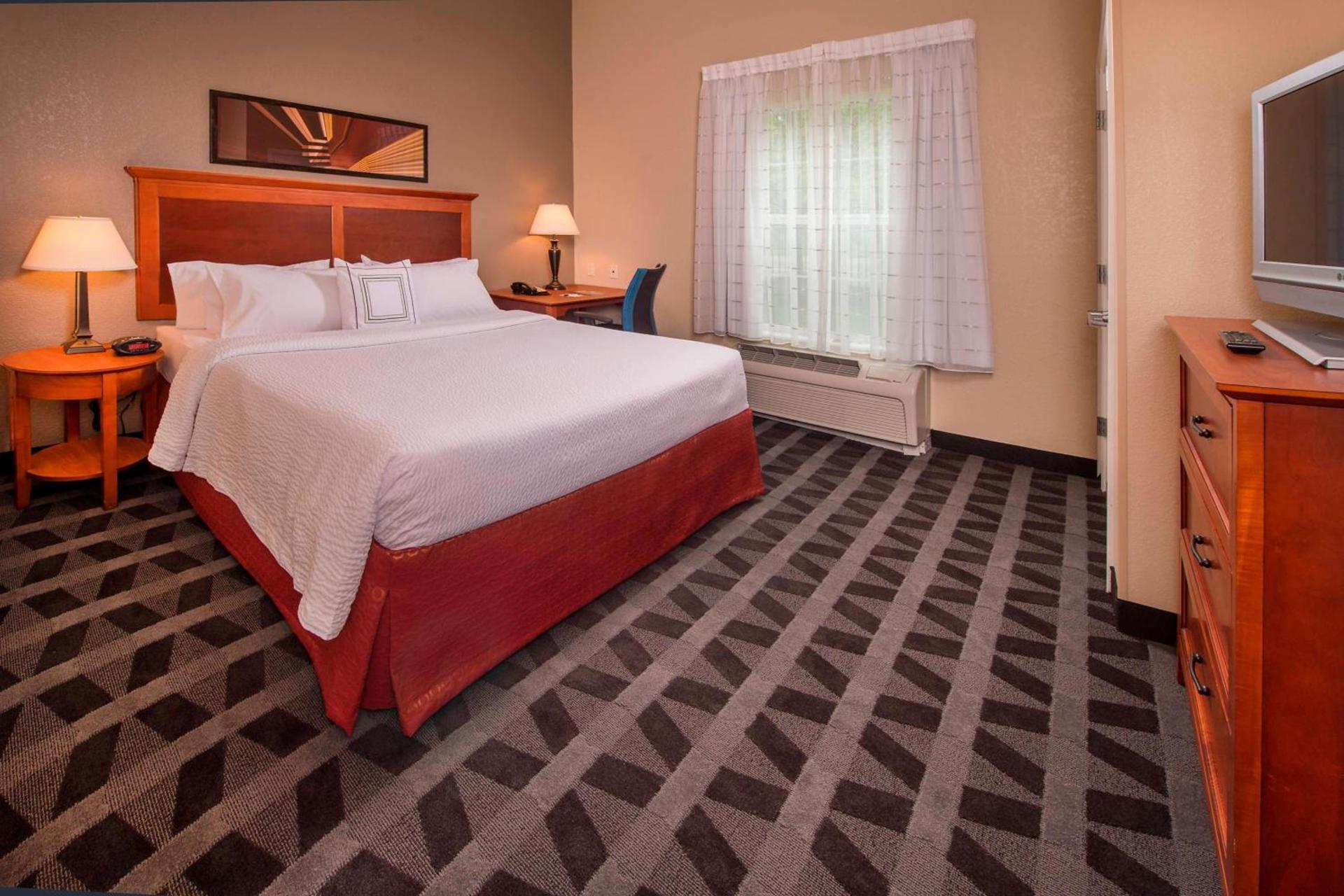 TownePlace Suites by Marriott Clinton at Joint Base Andrews photo 11