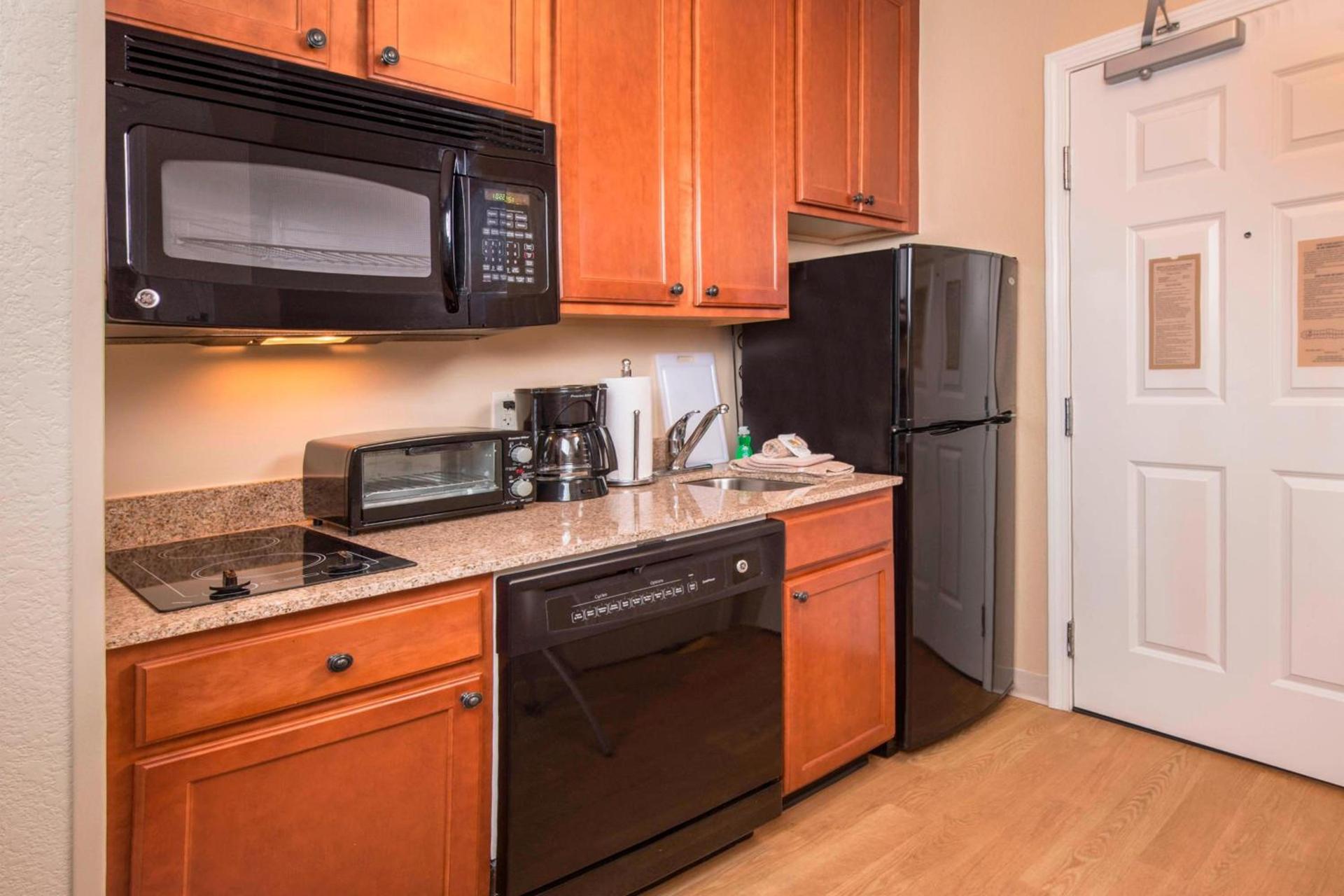 TownePlace Suites by Marriott Clinton at Joint Base Andrews photo 13