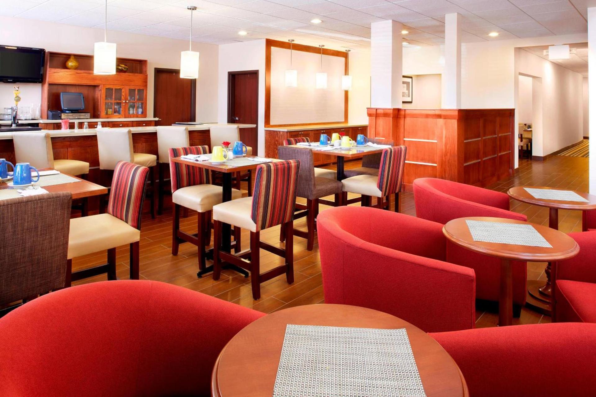 Four Points by Sheraton Houston Hobby Airport photo 11