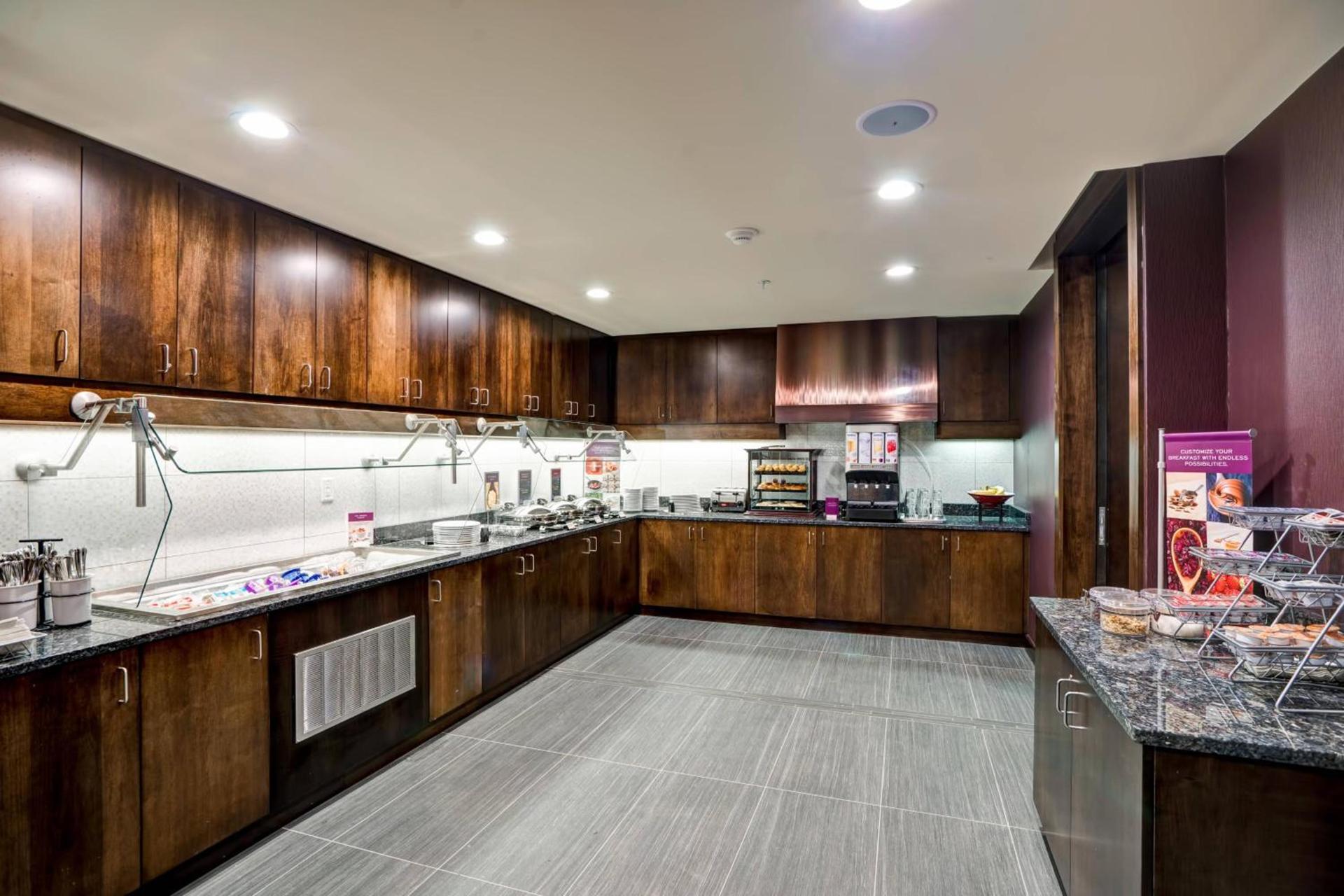 Residence Inn by Marriott Hamilton photo 21