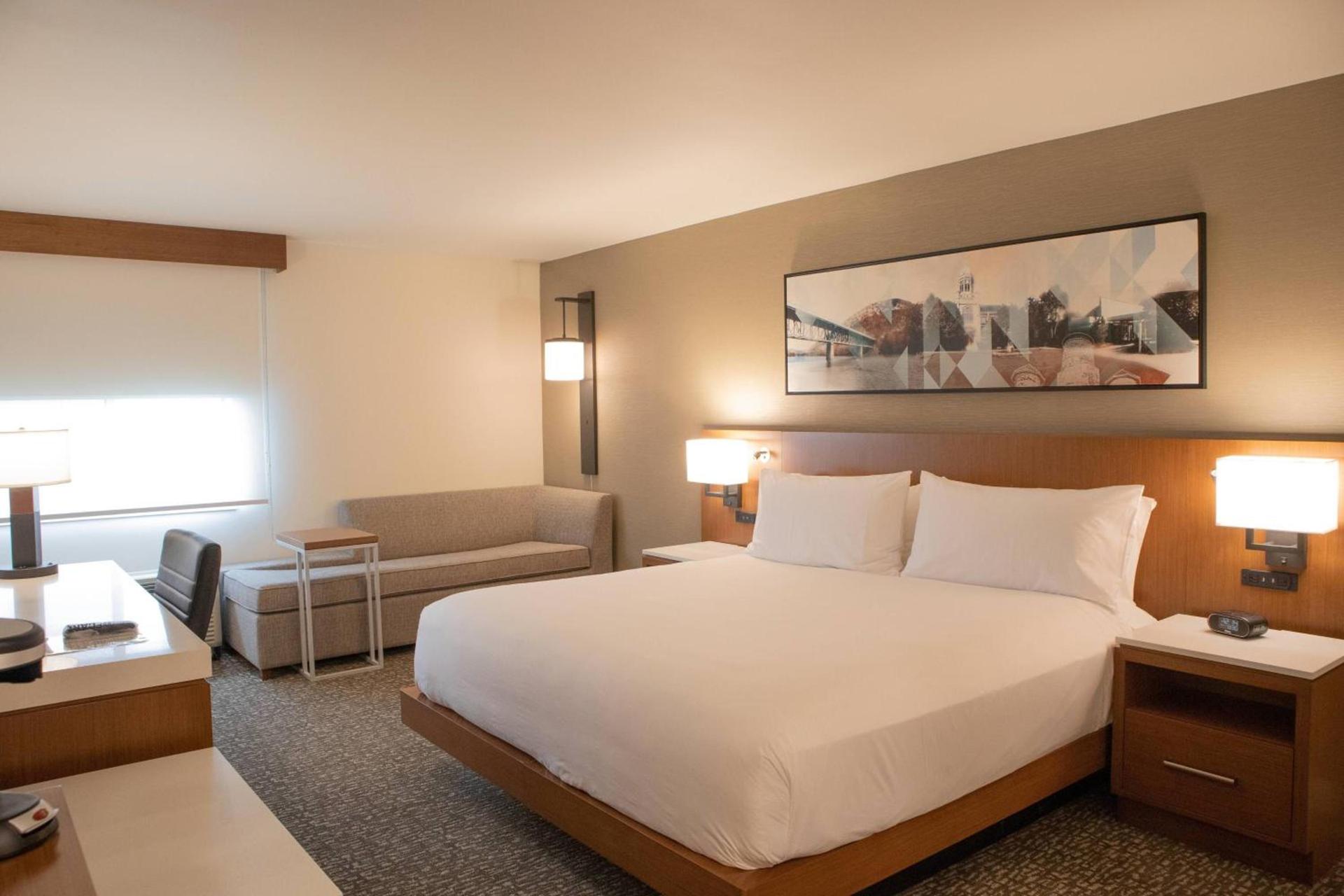 Delta Hotels by Marriott Allentown Lehigh Valley photo 4